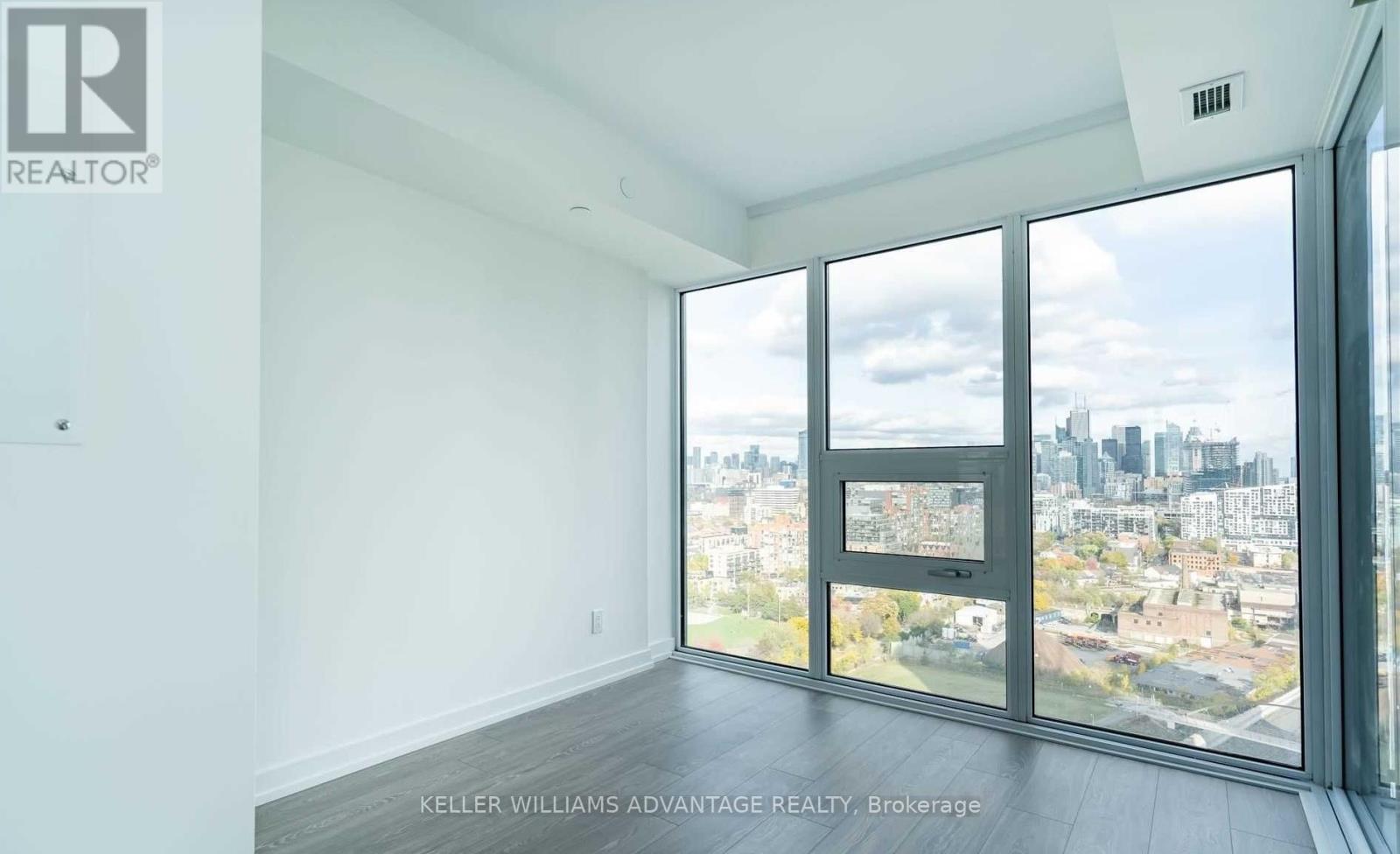 2721 - 19 Western Battery Road, Toronto, Ontario  M6K 0E3 - Photo 12 - C12598920