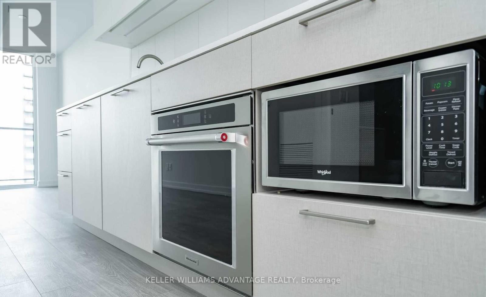 2721 - 19 Western Battery Road, Toronto, Ontario  M6K 0E3 - Photo 4 - C12598920