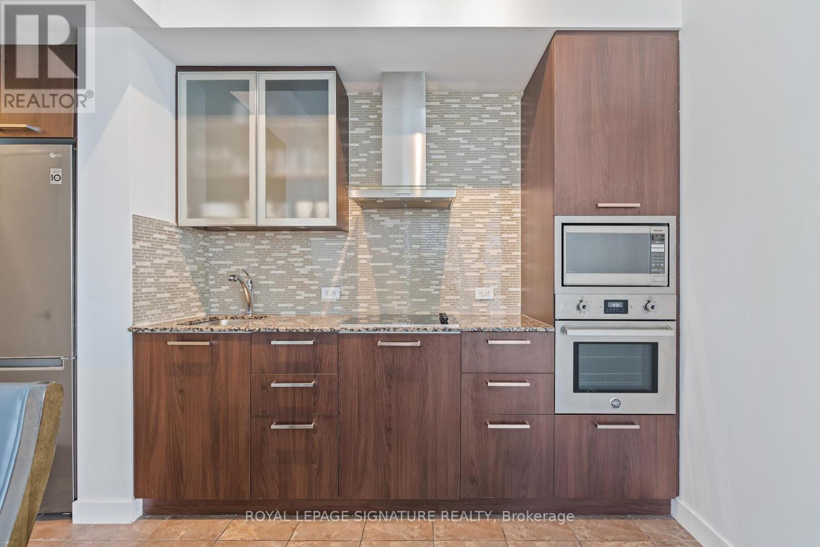 3705 - 14 York Street, Toronto, Ontario  M5J 0B1 - Photo 7 - C12598946