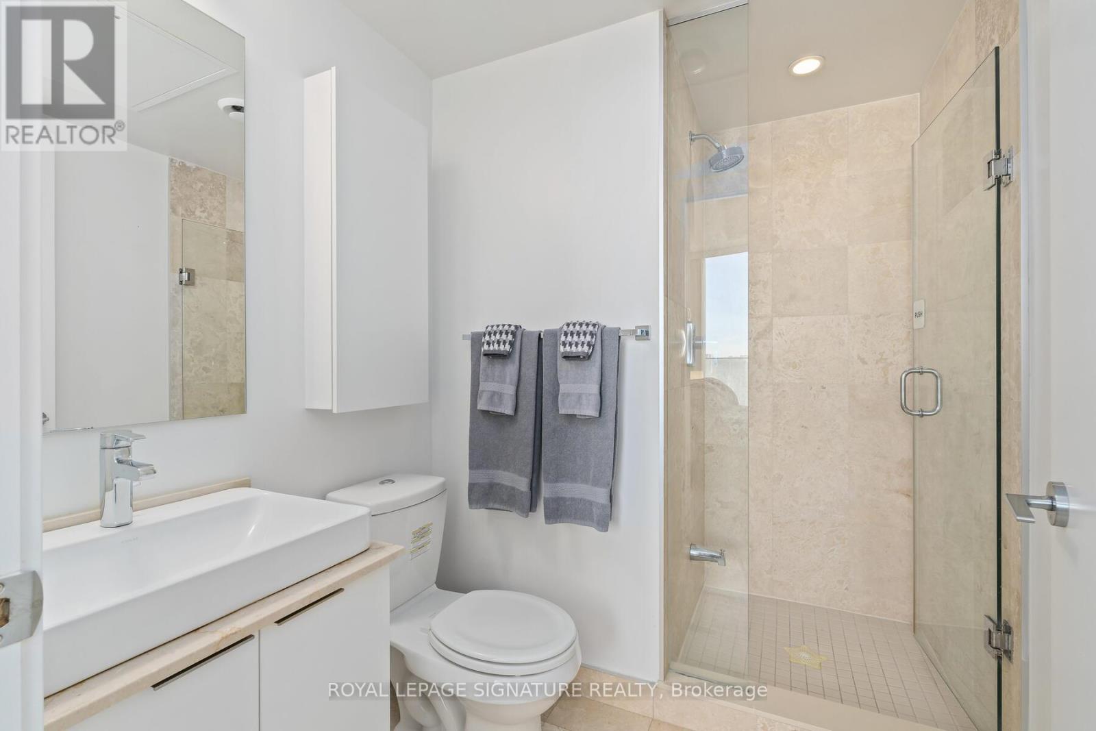 3705 - 14 York Street, Toronto, Ontario  M5J 0B1 - Photo 9 - C12598946