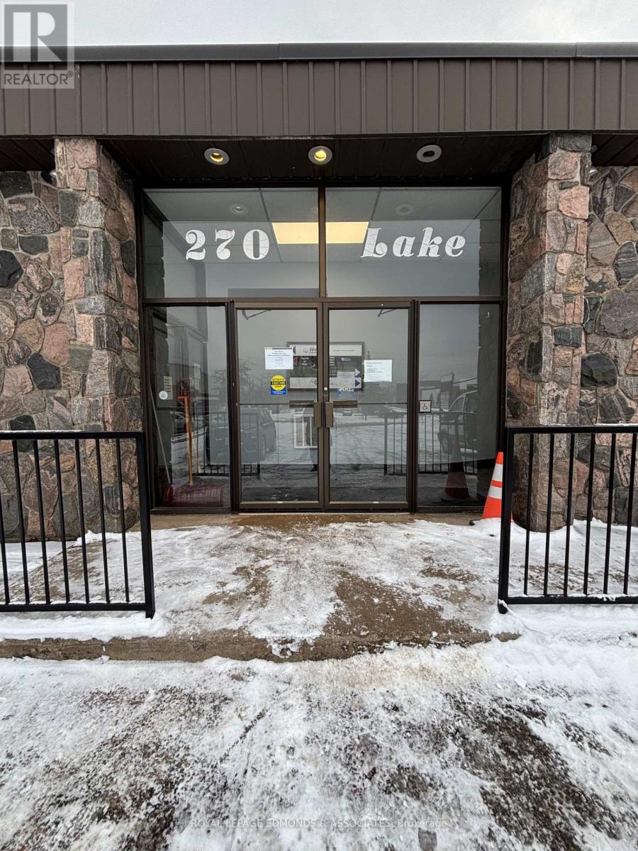 C - 270 Lake Street, Pembroke, Ontario  K8A 7Y9 - Photo 3 - X12445714