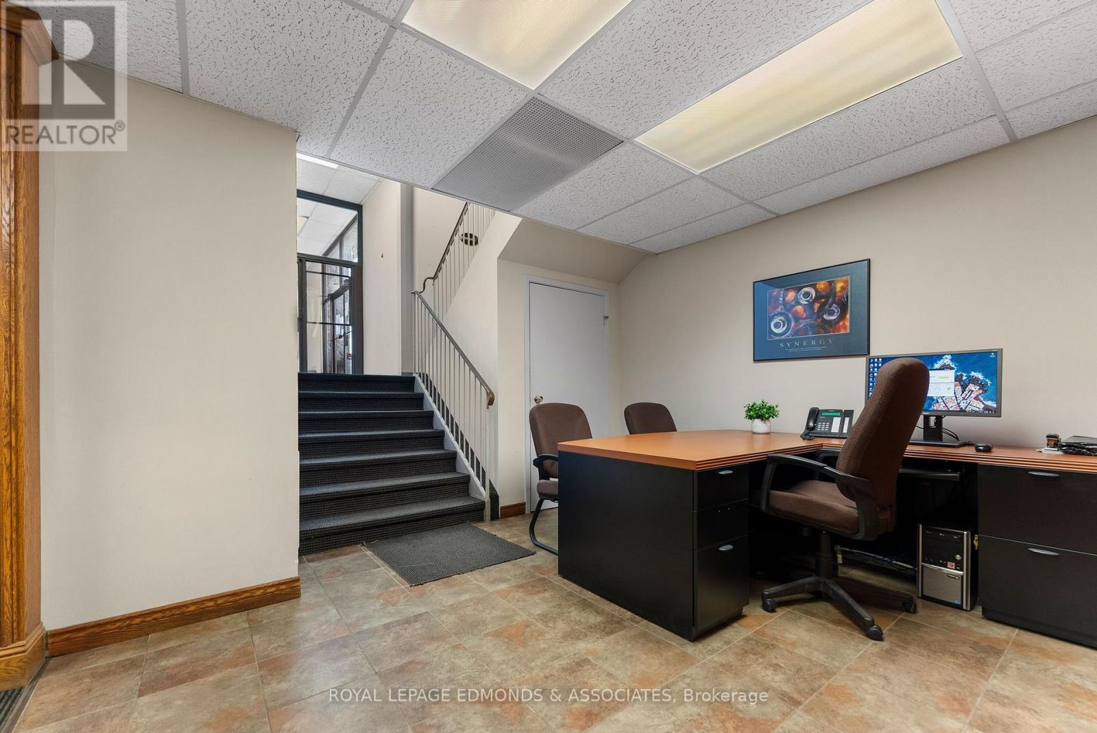 A,b - 270 Lake Street, Pembroke, Ontario  K8A 7Y9 - Photo 12 - X12445715