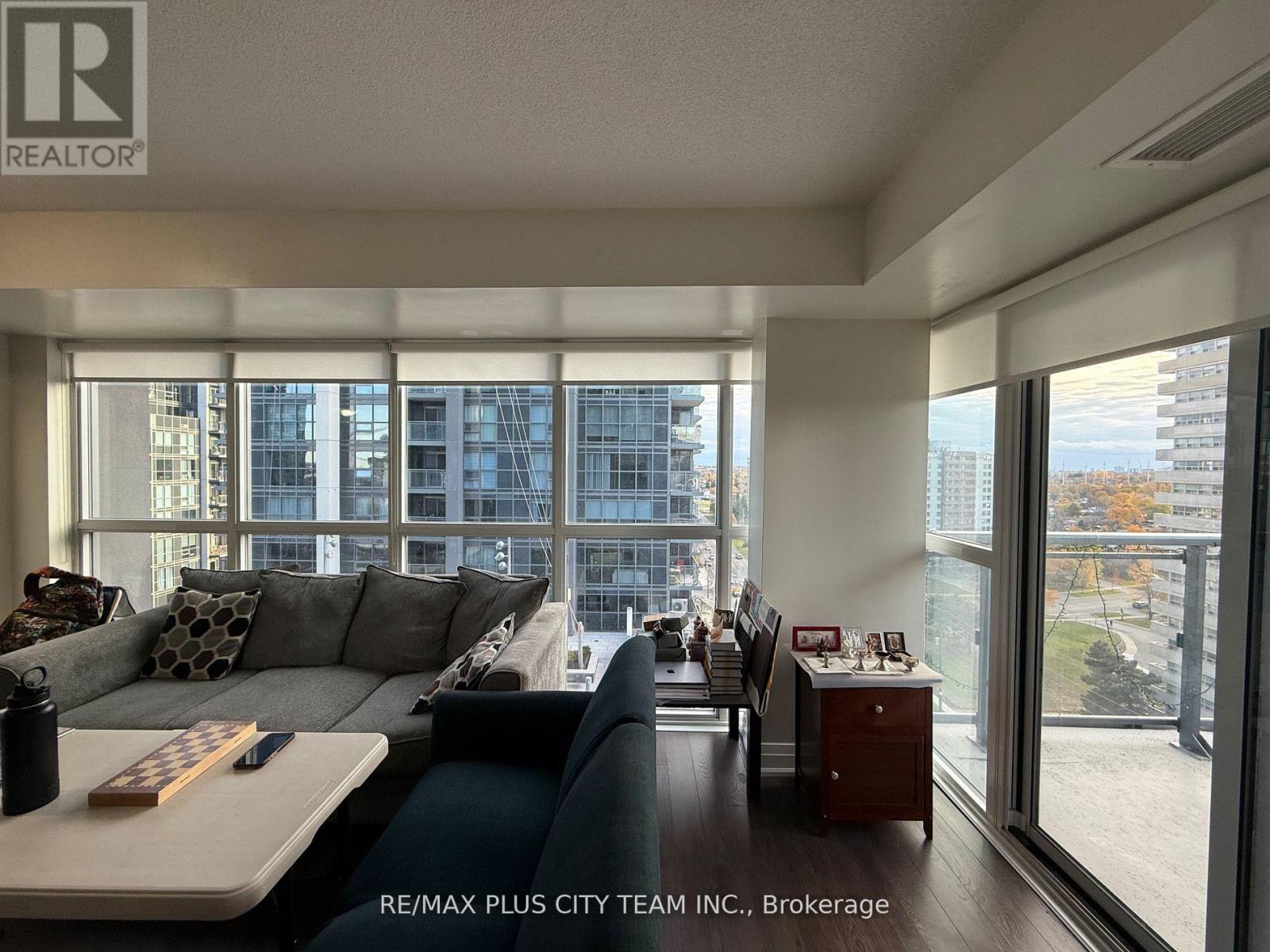 1202 - 30 Meadowglen Place, Toronto (Woburn), Ontario  M1G 0A6 - Photo 3 - E12598890