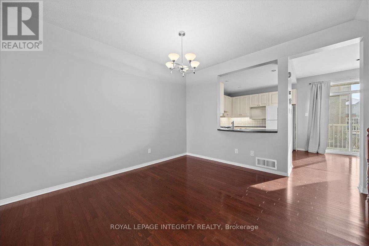 180 Clearview Avenue, Ottawa, Ontario  K1Z 1B8 - Photo 10 - X12469460