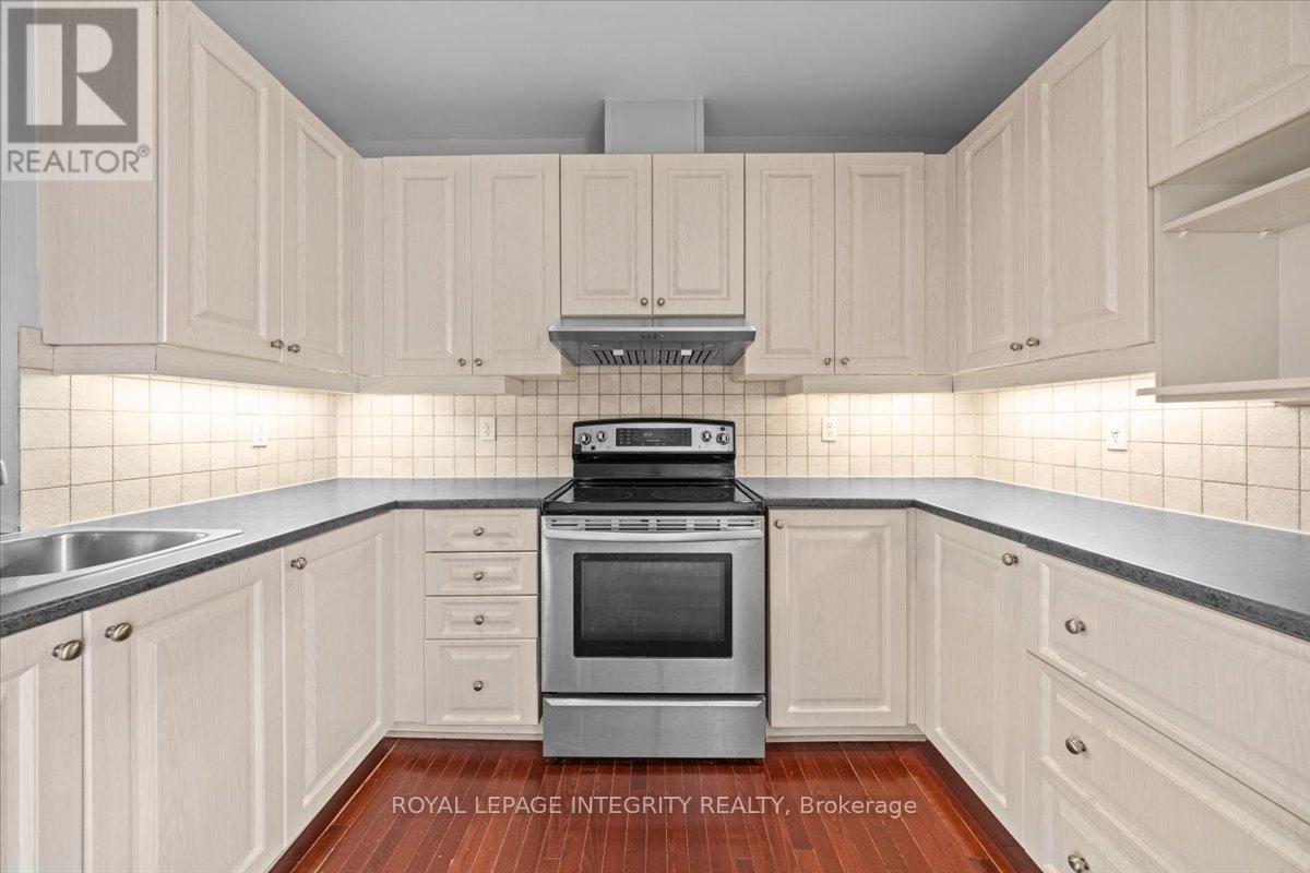 180 Clearview Avenue, Ottawa, Ontario  K1Z 1B8 - Photo 20 - X12469460