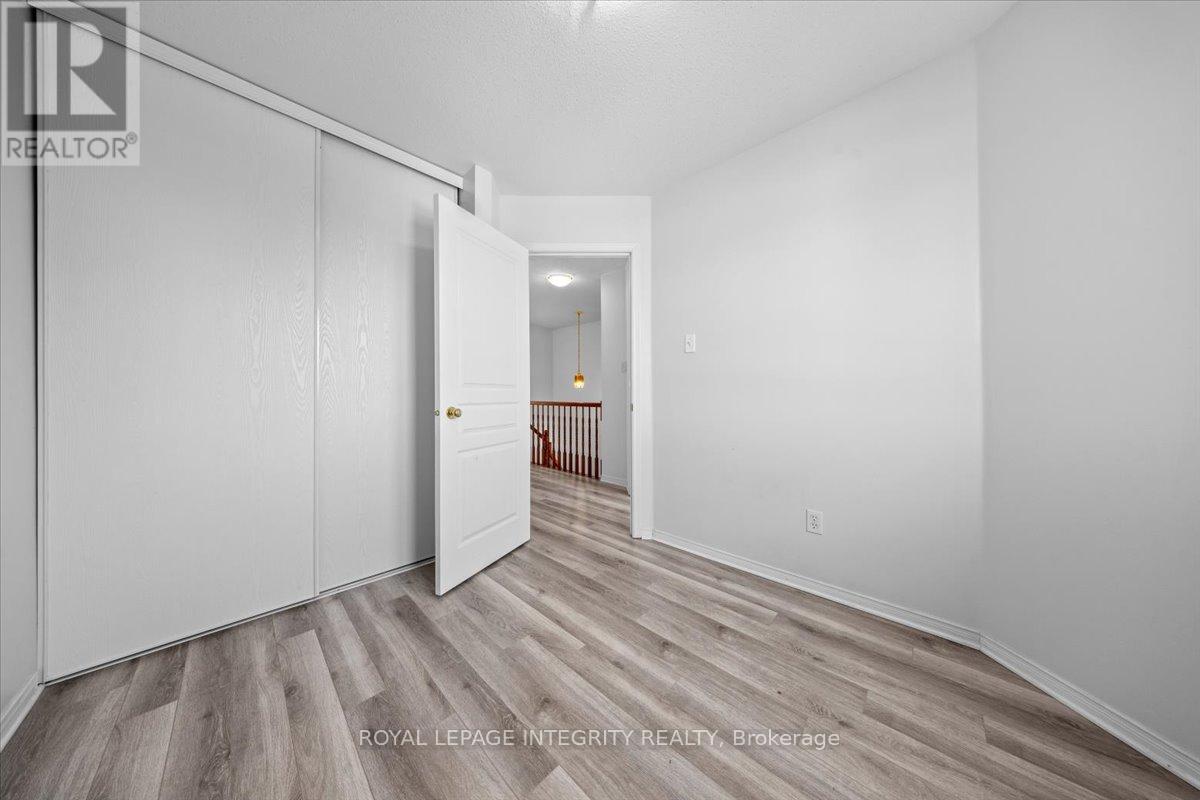 180 Clearview Avenue, Ottawa, Ontario  K1Z 1B8 - Photo 31 - X12469460