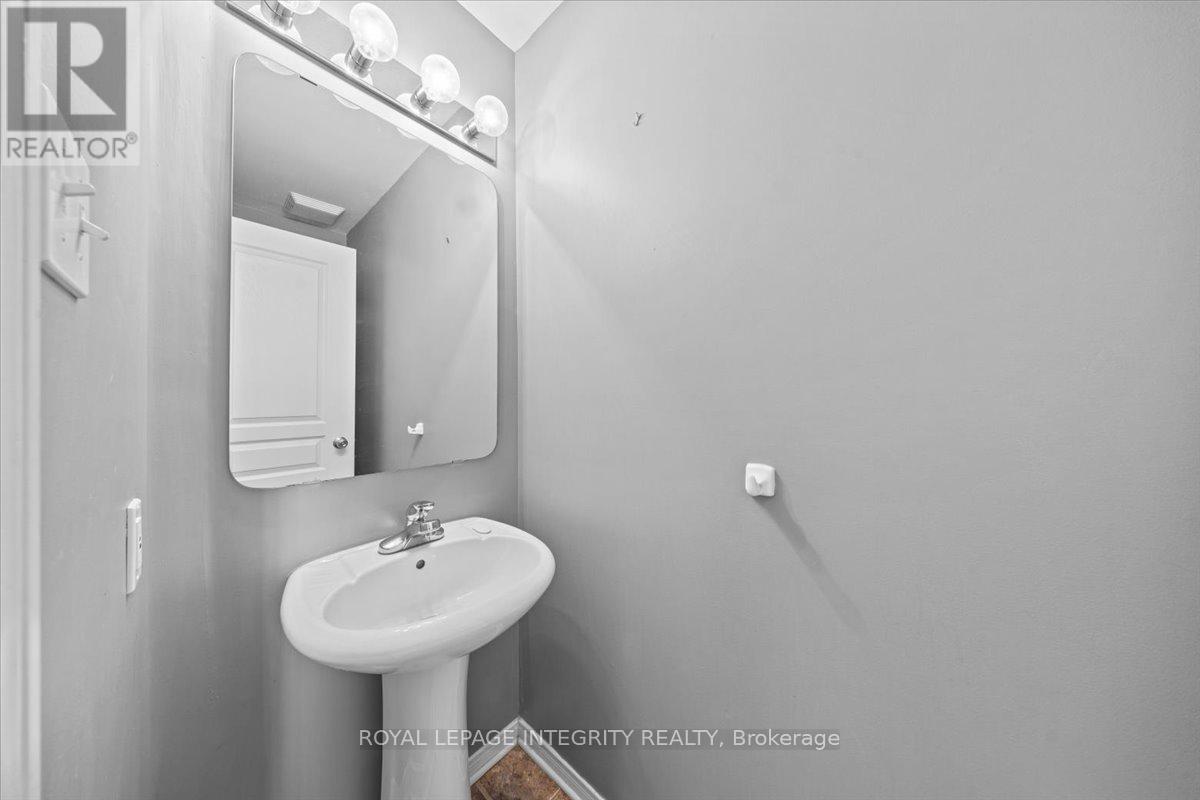 180 Clearview Avenue, Ottawa, Ontario  K1Z 1B8 - Photo 6 - X12469460