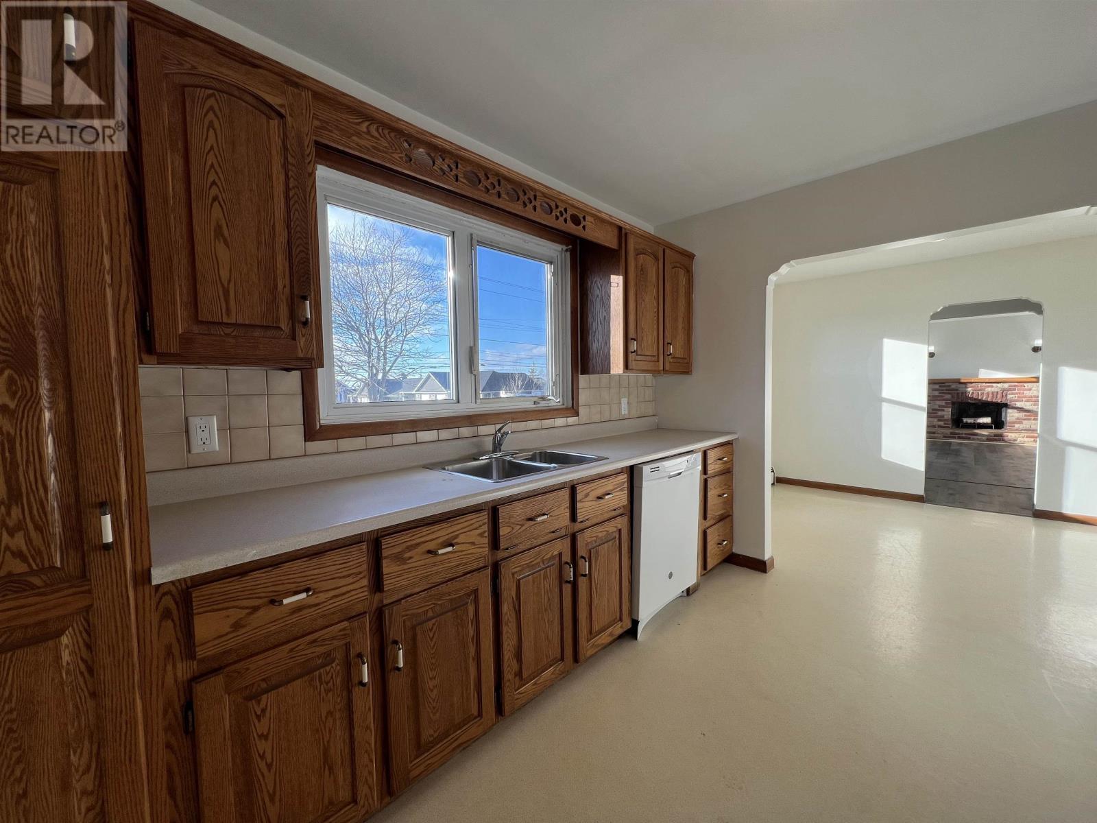 222 Mount Edward Road, Charlottetown, Prince Edward Island  C1A 5T5 - Photo 14 - 202529011