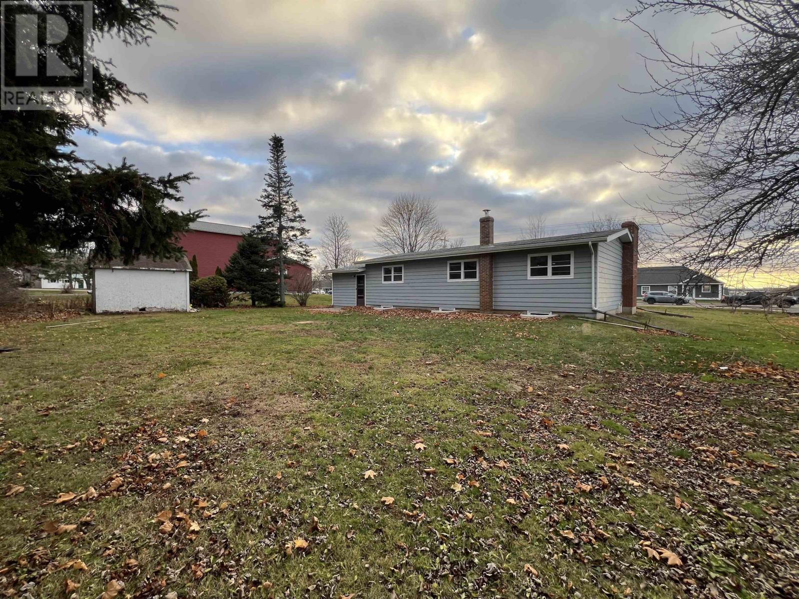 222 Mount Edward Road, Charlottetown, Prince Edward Island  C1A 5T5 - Photo 6 - 202529011