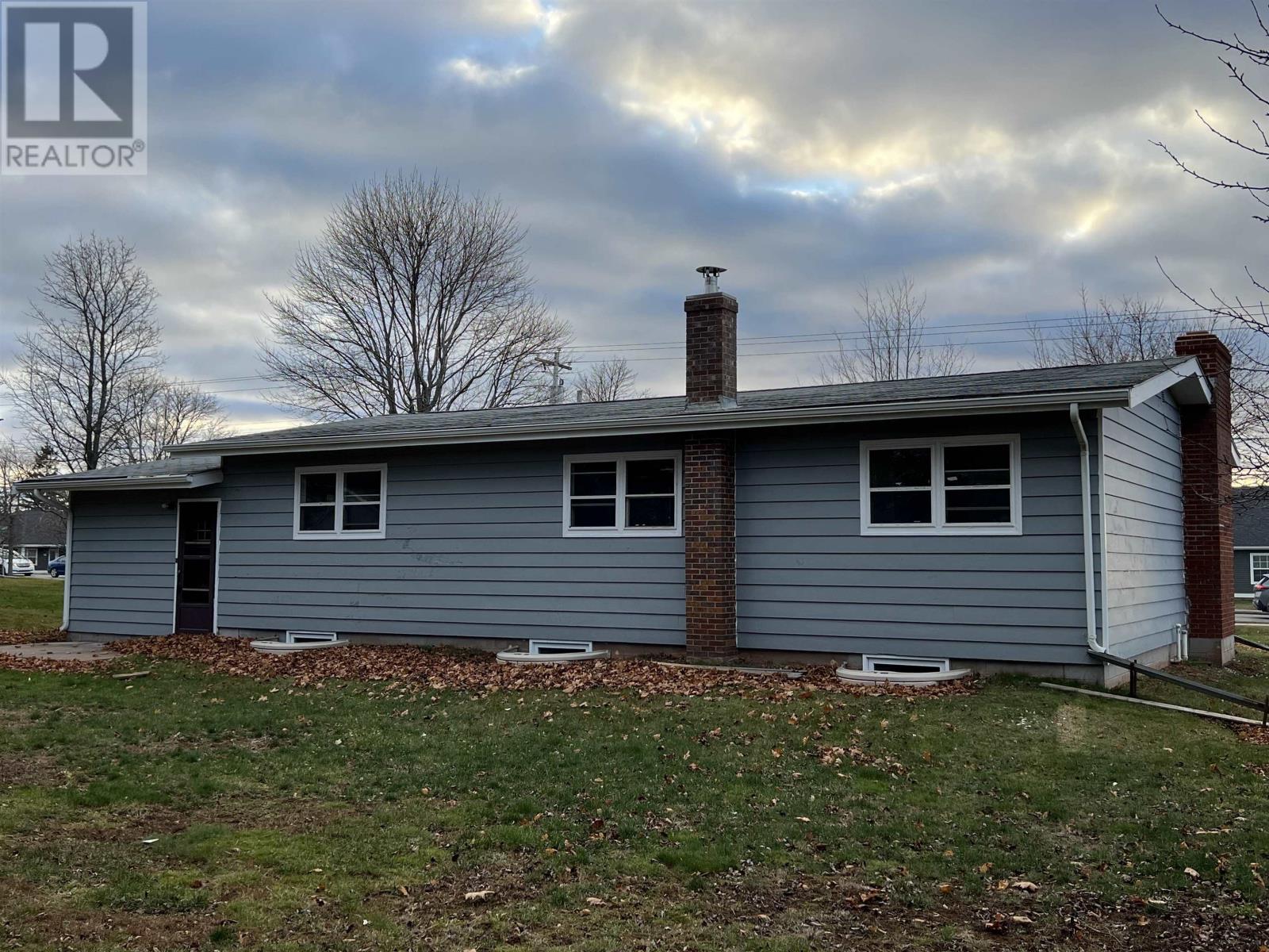 222 Mount Edward Road, Charlottetown, Prince Edward Island  C1A 5T5 - Photo 7 - 202529011