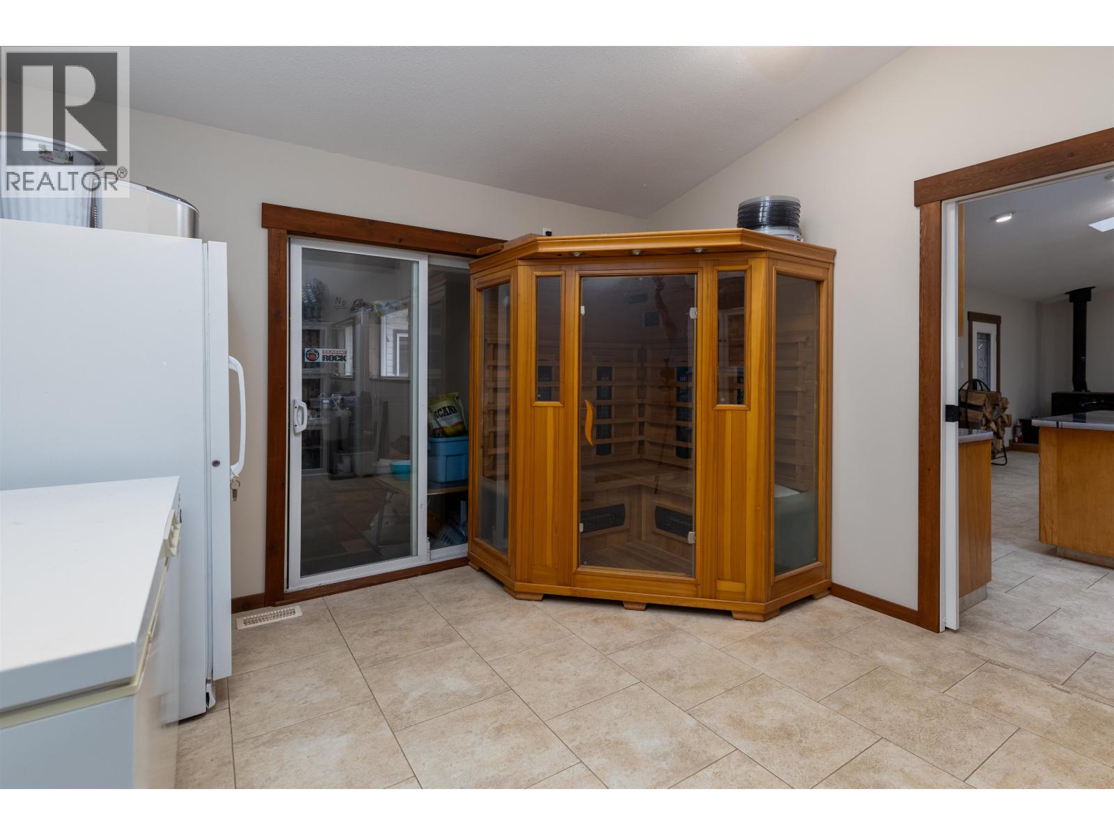 5134 Soucie Avenue, Terrace, British Columbia  V8G 4X8 - Photo 12 - R3071886