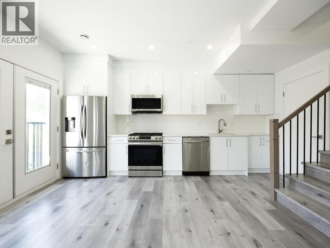 5140 Slocan Street, Vancouver, British Columbia  V5R 2A5 - Photo 7 - R3024365