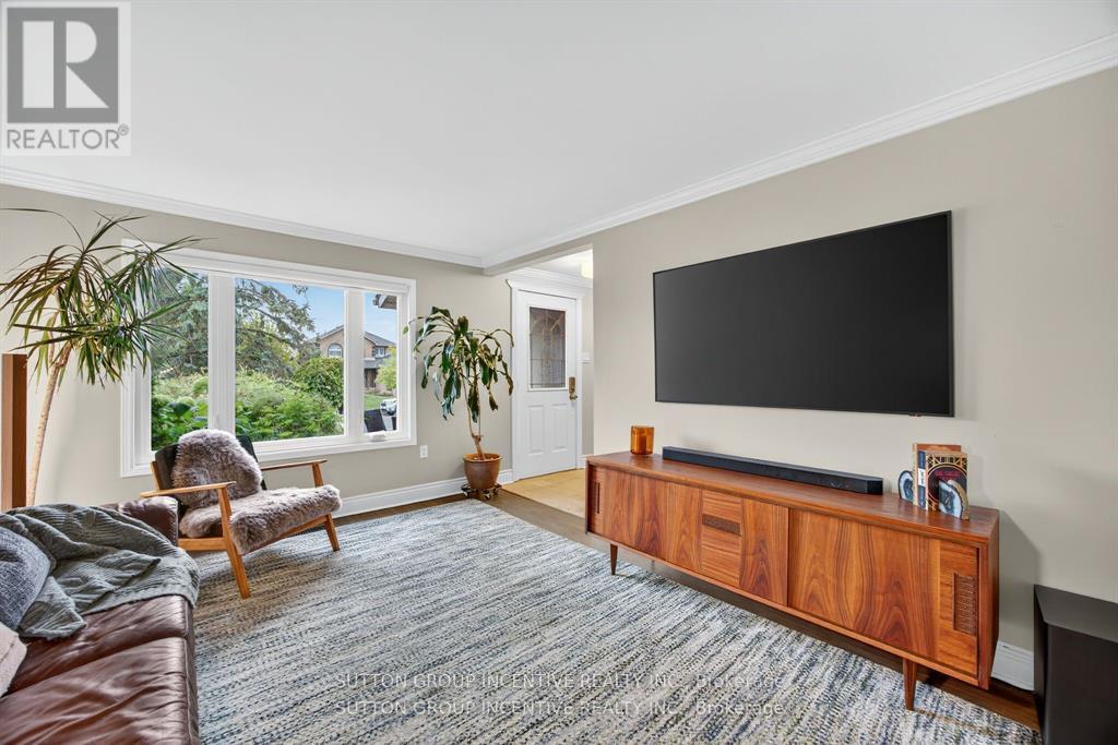 87 Irwin Drive, Barrie (Northwest), Ontario  L4N 7A9 - Photo 5 - S12598916