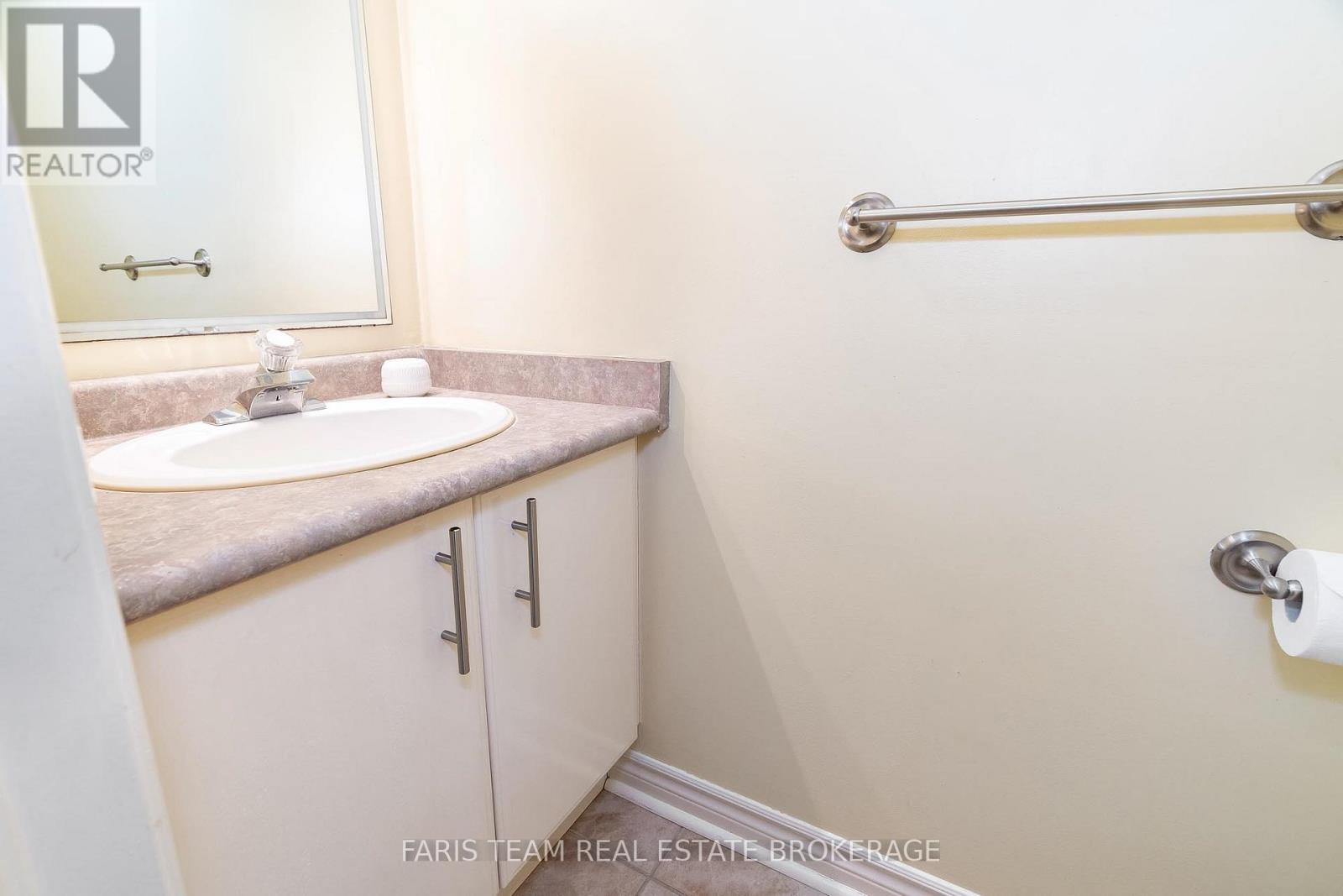 17 Nicole Marie Avenue, Barrie (East Bayfield), Ontario  L4M 6Z1 - Photo 14 - S12598928