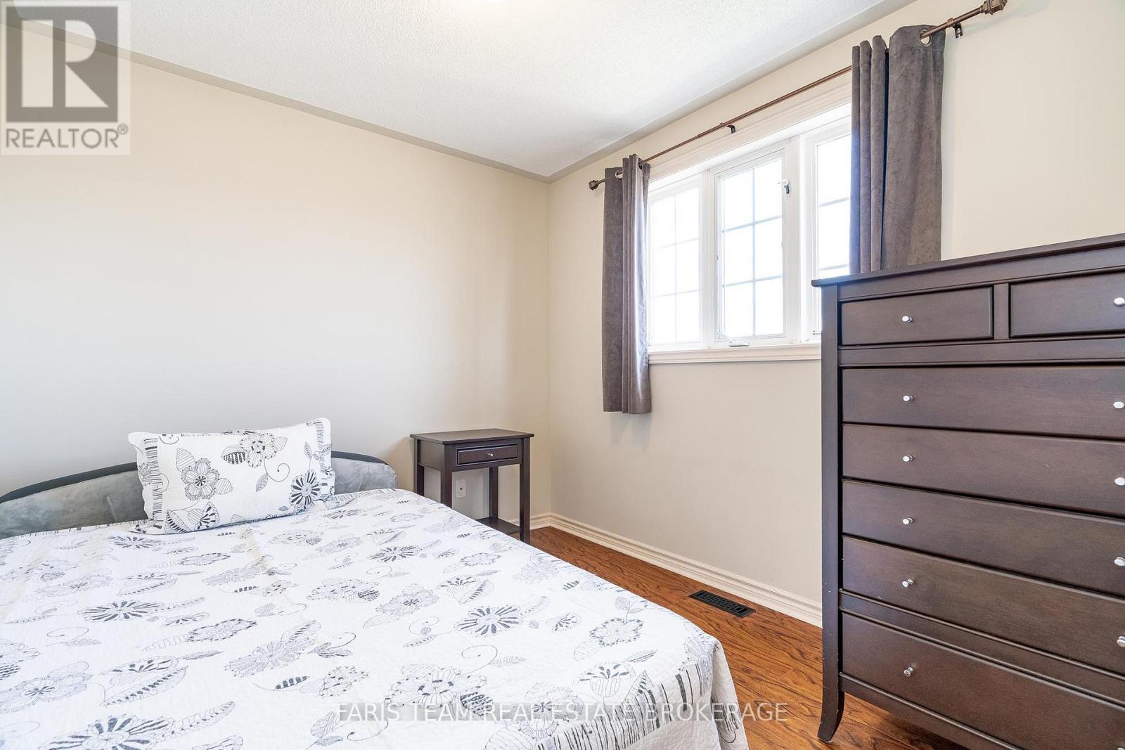 17 Nicole Marie Avenue, Barrie (East Bayfield), Ontario  L4M 6Z1 - Photo 19 - S12598928