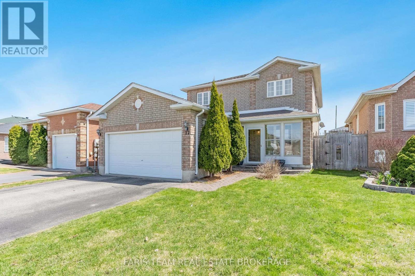 17 Nicole Marie Avenue, Barrie (East Bayfield), Ontario  L4M 6Z1 - Photo 2 - S12598928