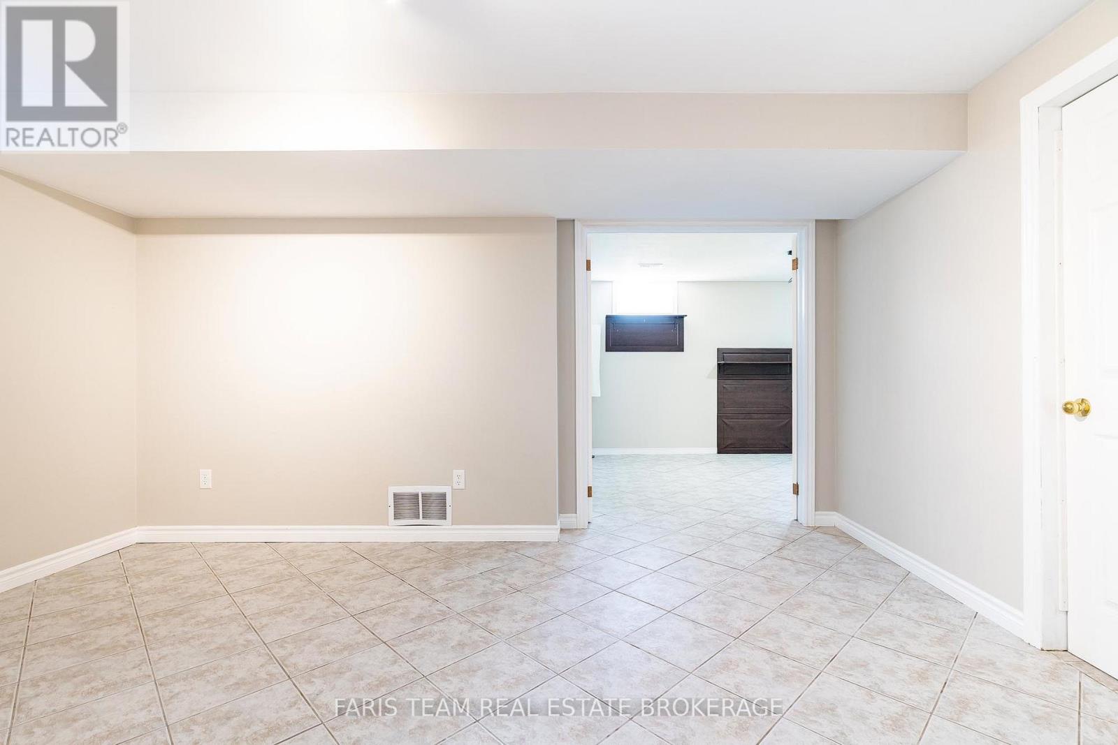 17 Nicole Marie Avenue, Barrie (East Bayfield), Ontario  L4M 6Z1 - Photo 23 - S12598928