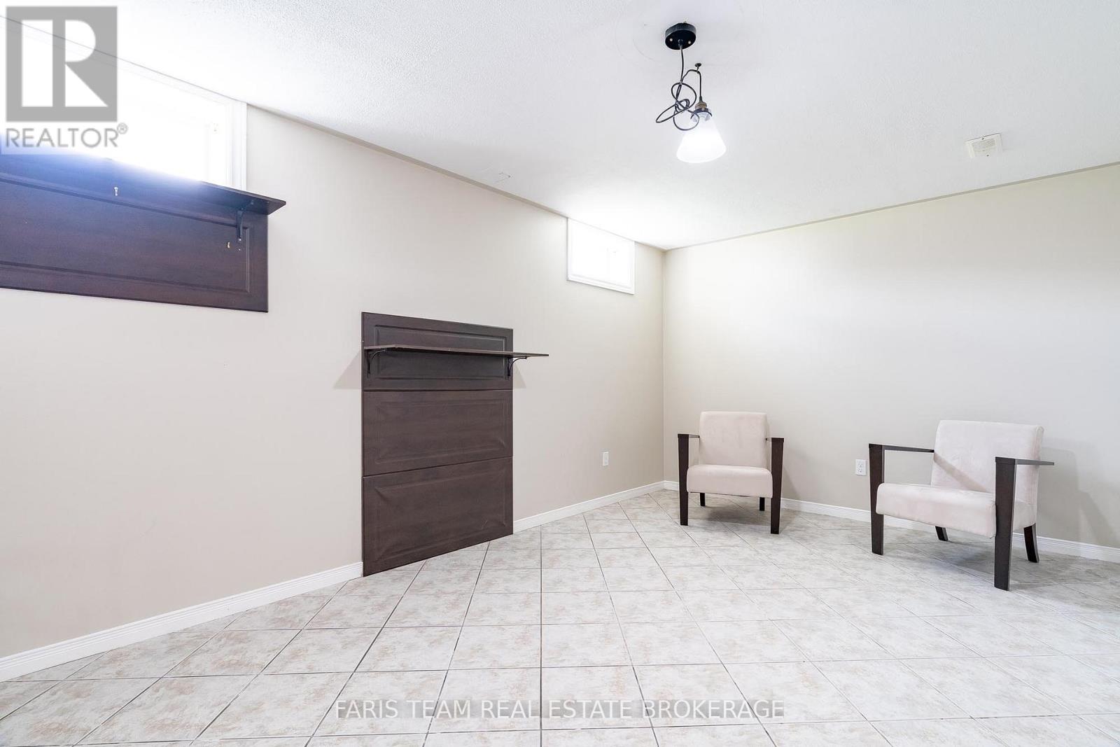 17 Nicole Marie Avenue, Barrie (East Bayfield), Ontario  L4M 6Z1 - Photo 25 - S12598928