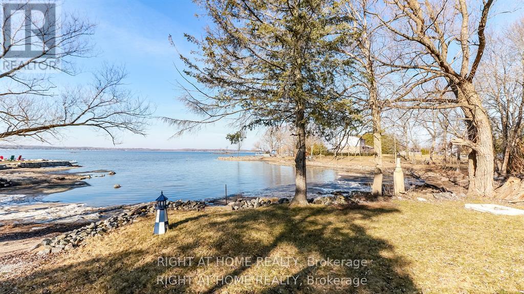 20 Long Point Road, Tay, Ontario  L0K 2C0 - Photo 12 - S12598930