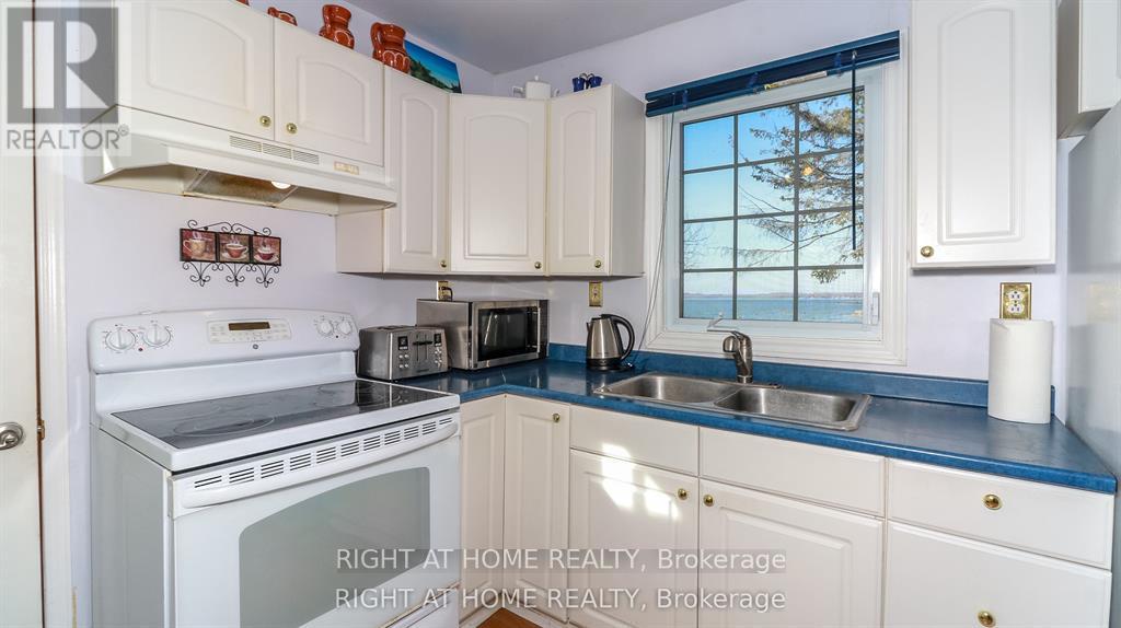 20 Long Point Road, Tay, Ontario  L0K 2C0 - Photo 18 - S12598930