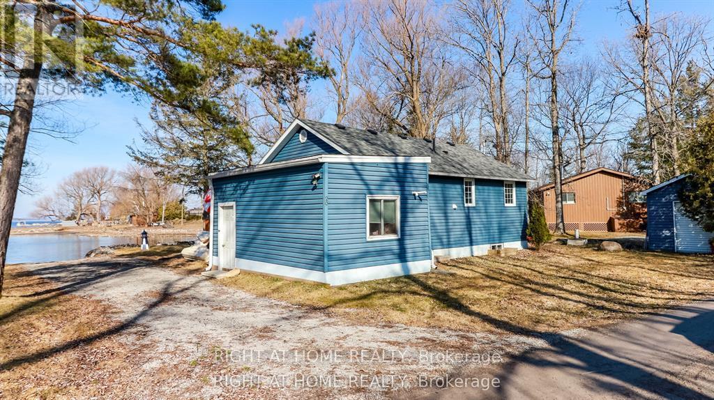 20 Long Point Road, Tay, Ontario  L0K 2C0 - Photo 2 - S12598930