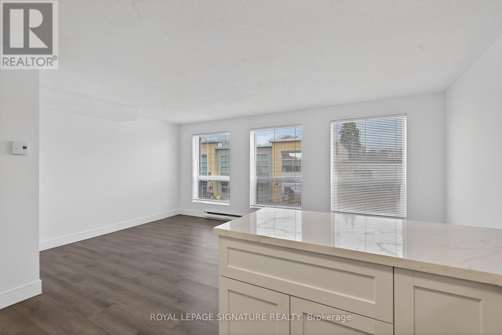 3 - 215 Danforth Avenue, Toronto, Ontario  M4K 1N2 - Photo 13 - E12571556