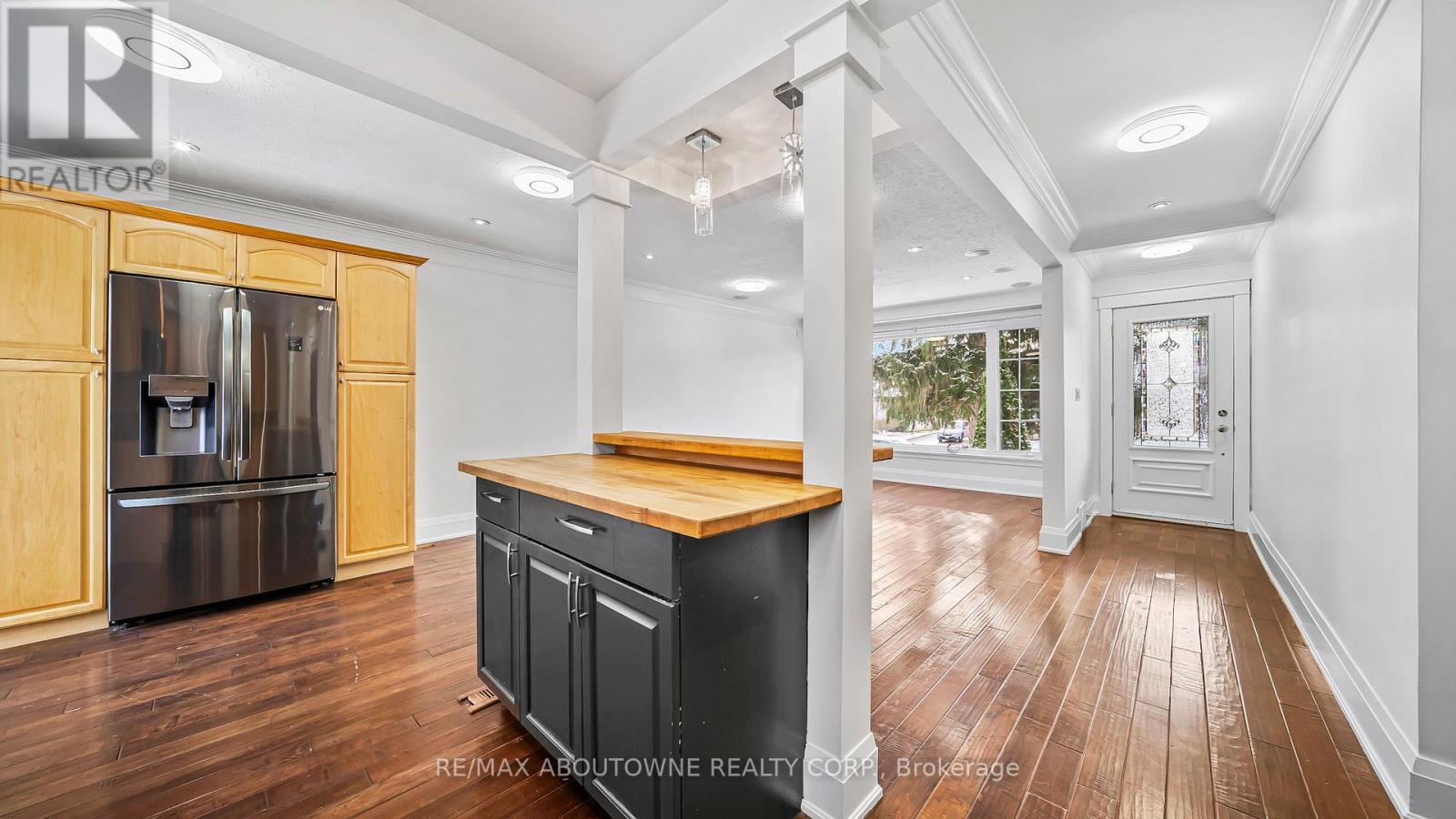 231 Woodale Avenue, Oakville, Ontario  L6K 2N3 - Photo 12 - W12598862