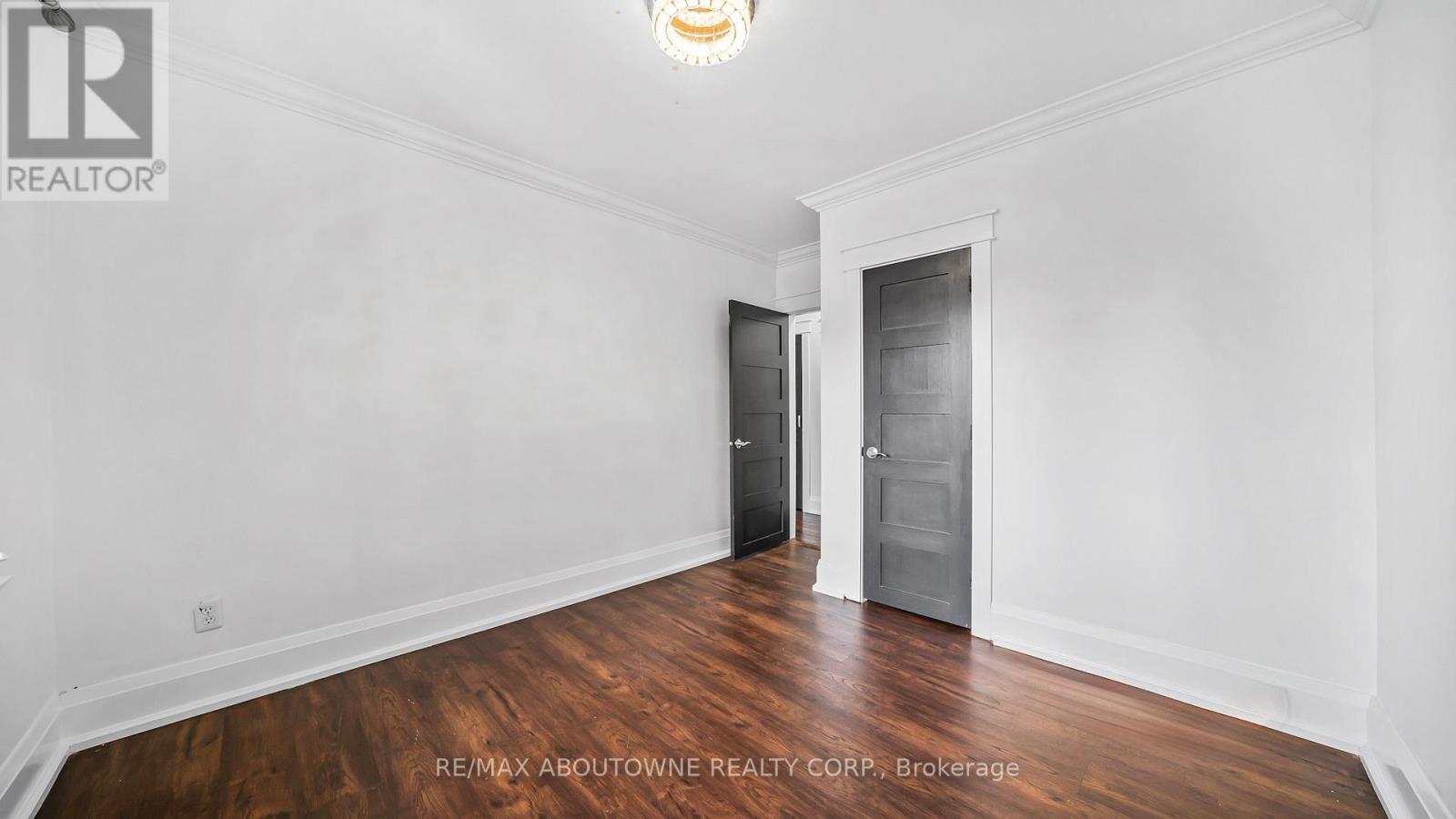 231 Woodale Avenue, Oakville, Ontario  L6K 2N3 - Photo 14 - W12598862