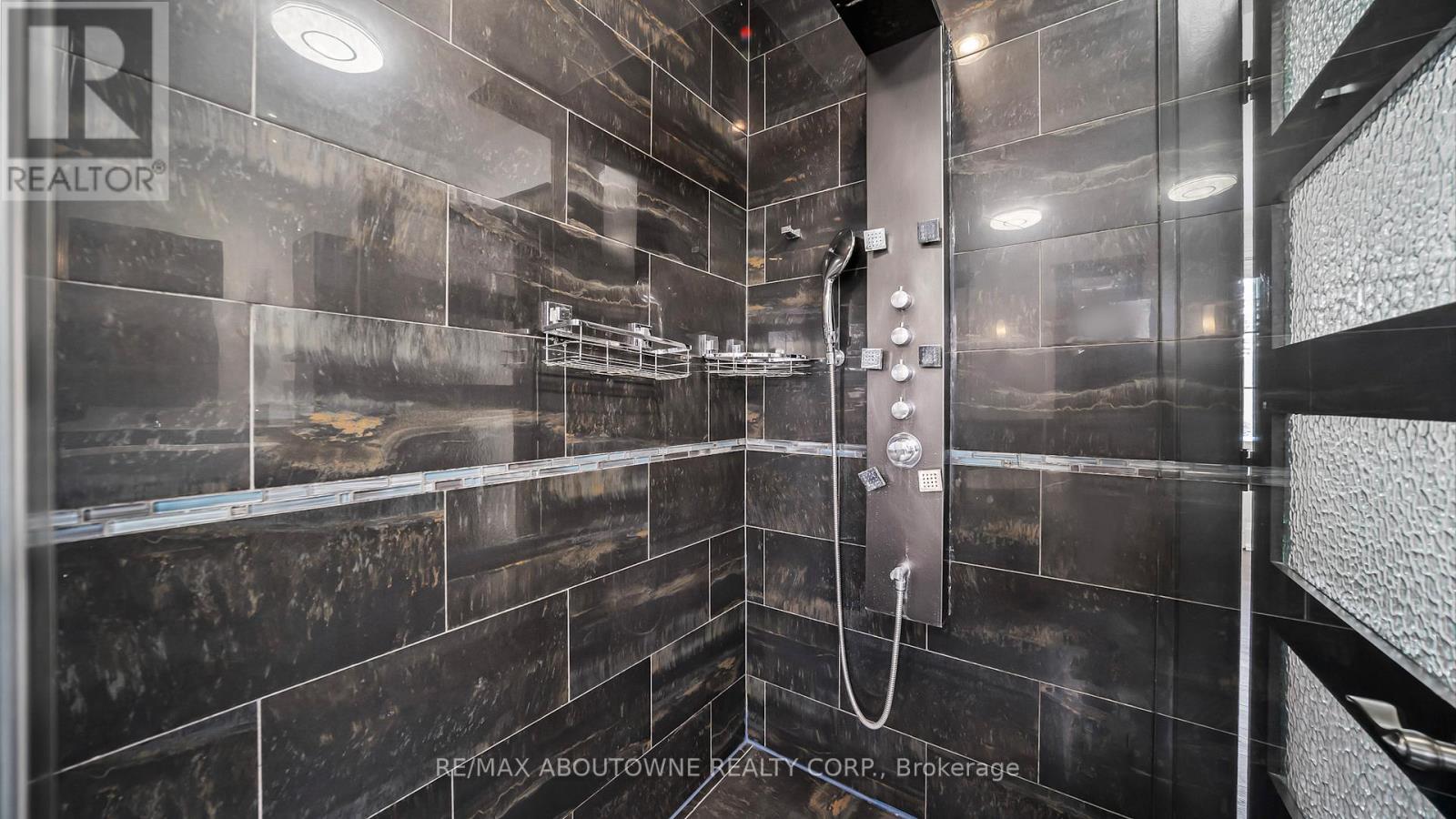 231 Woodale Avenue, Oakville, Ontario  L6K 2N3 - Photo 19 - W12598862