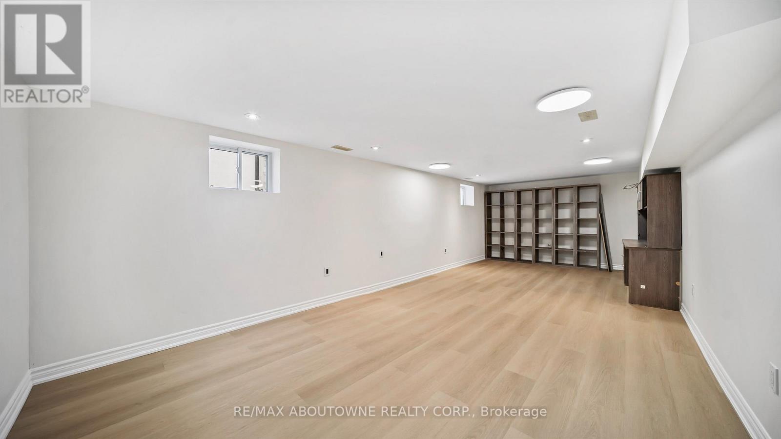 231 Woodale Avenue, Oakville, Ontario  L6K 2N3 - Photo 24 - W12598862