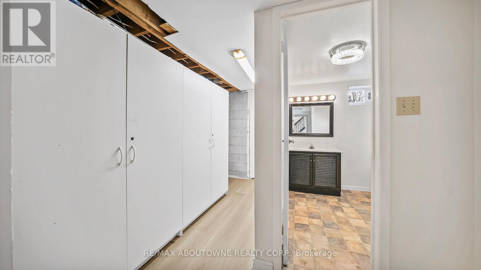 231 Woodale Avenue, Oakville, Ontario  L6K 2N3 - Photo 28 - W12598862