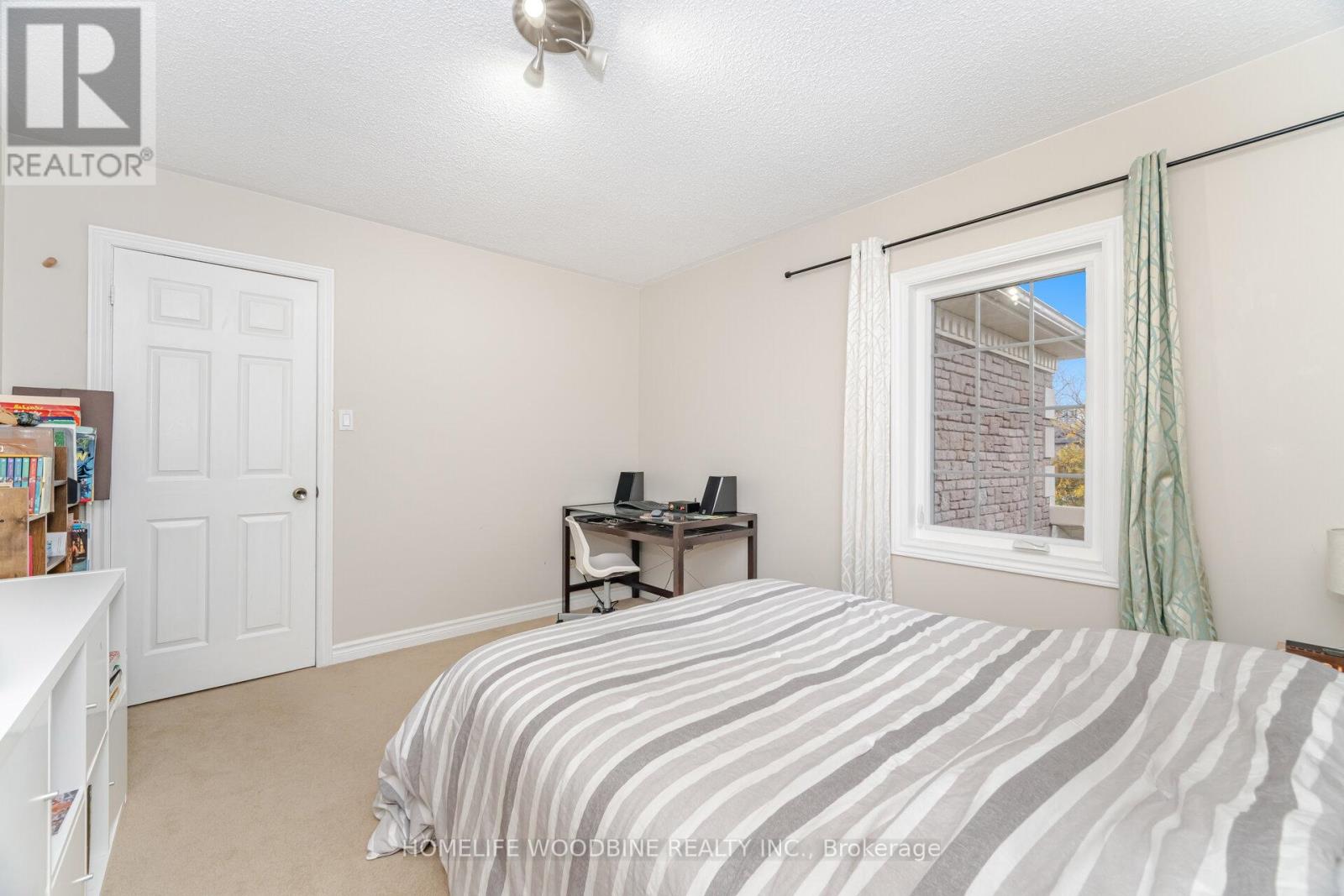 2546 Burnford Trail N, Mississauga, Ontario  L5M 5E3 - Photo 26 - W12598910