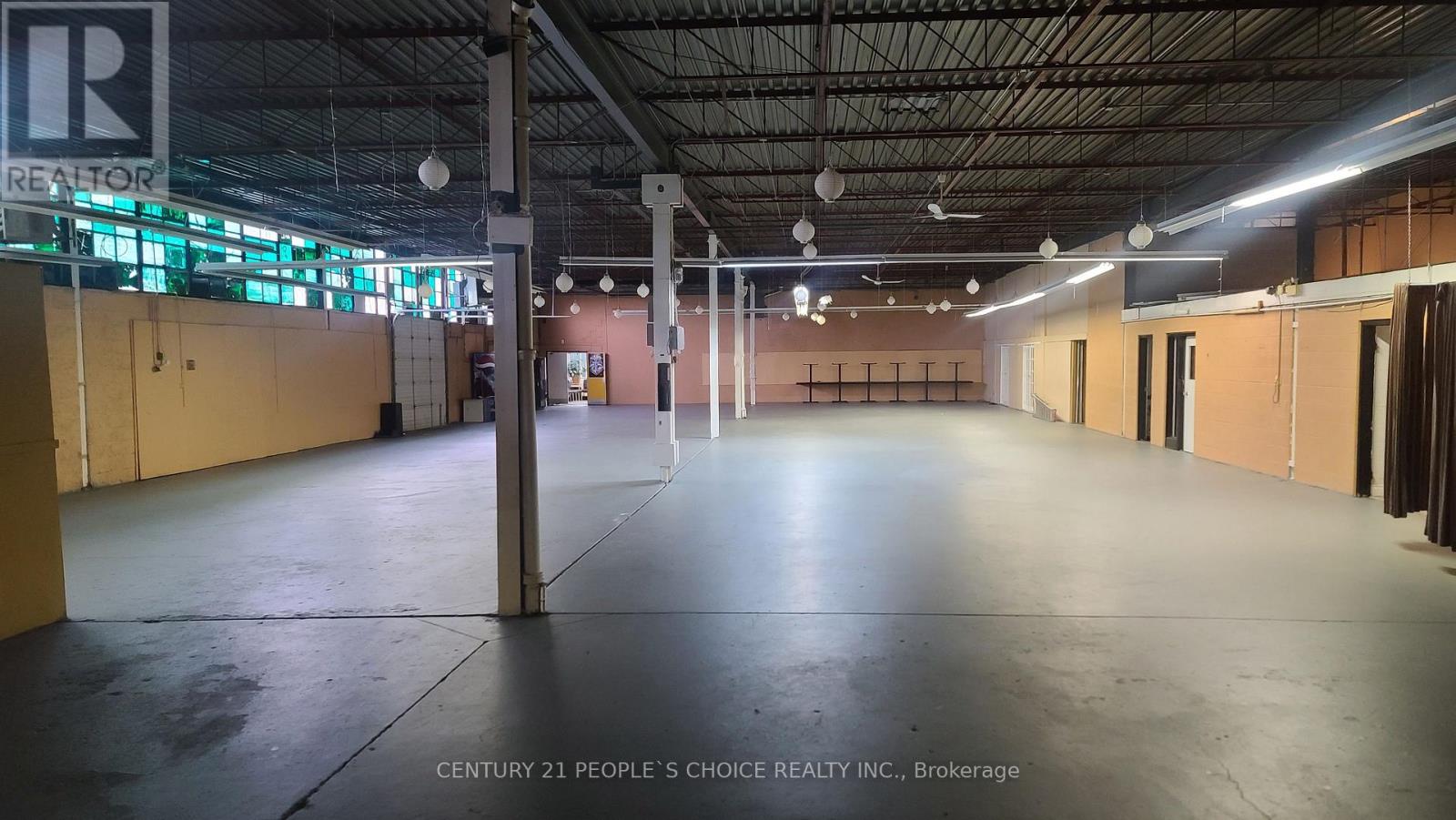 22 Benton Road, Toronto, Ontario  M6M 3G4 - Photo 2 - W12598942