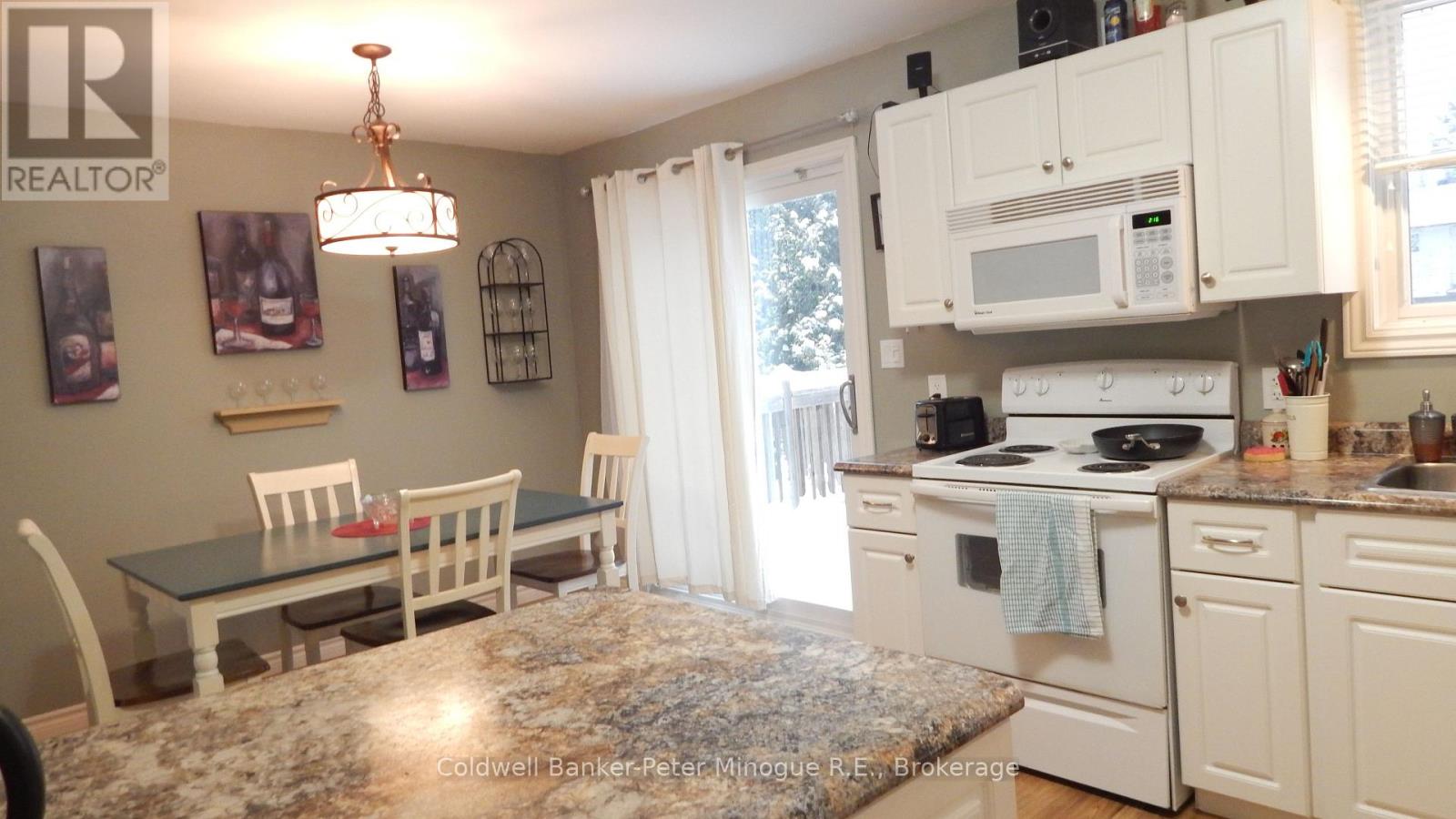 147 Sherryl Crescent, North Bay (College Heights), Ontario  P1B 8R8 - Photo 7 - X12599046