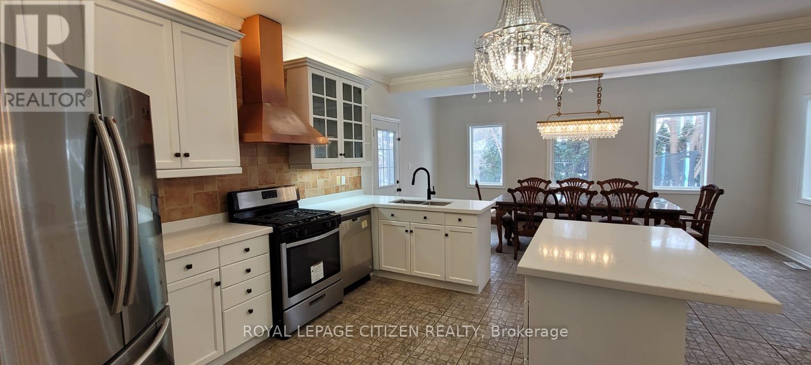 180 Kimber Crescent, Vaughan, Ontario  L4L 9K3 - Photo 2 - N12596192