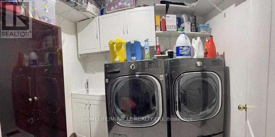 12 Willow Park Drive, Brampton, Ontario  L6R 2M9 - Photo 19 - W12596262