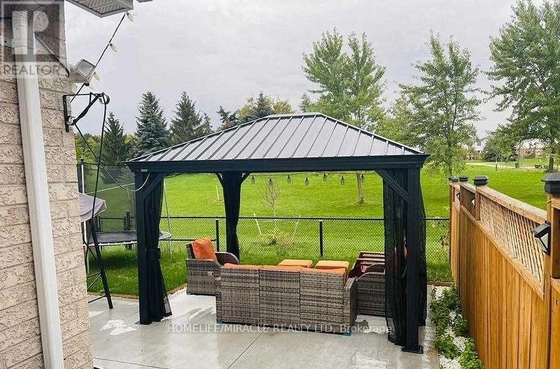 12 Willow Park Drive, Brampton, Ontario  L6R 2M9 - Photo 20 - W12596262