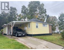 18 Hillcrest AVE, Wawa, Ontario