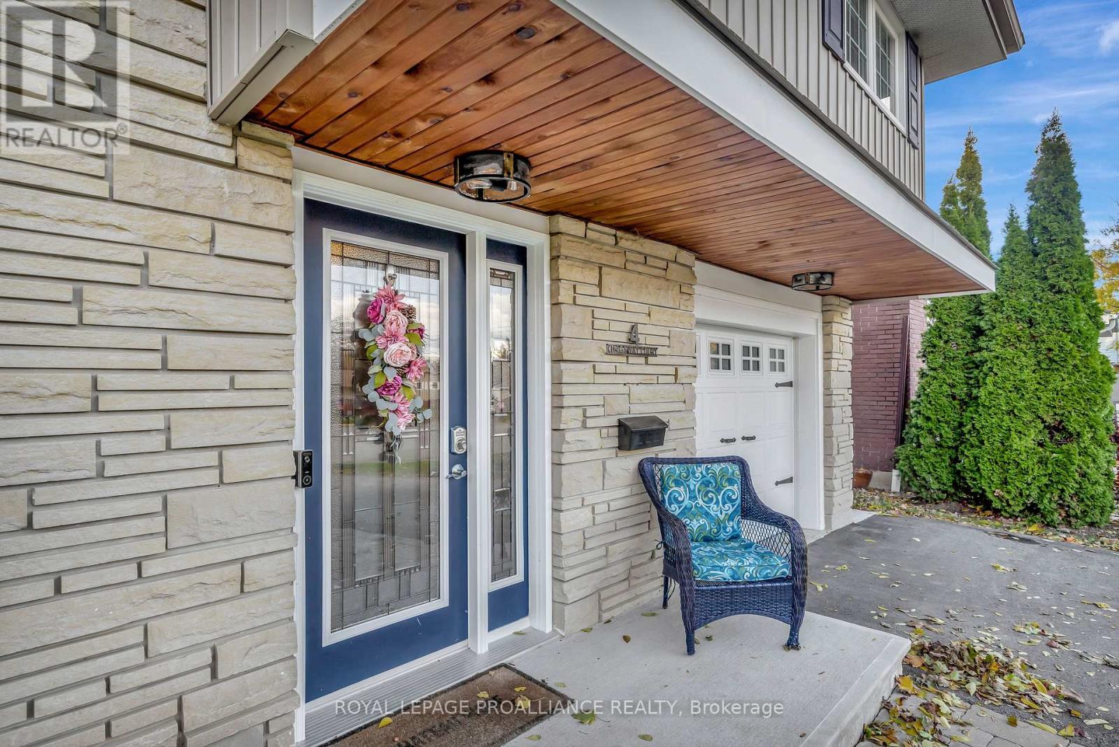 4 Kingsway Court, Belleville, Ontario  K8N 4P1 - Photo 4 - X12598990