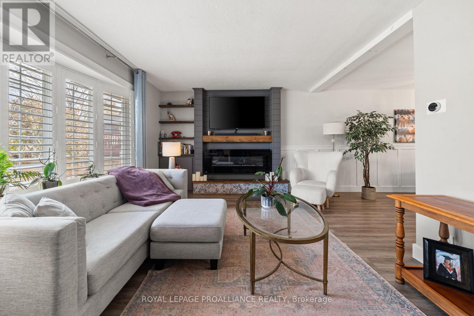 4 Kingsway Court, Belleville, Ontario  K8N 4P1 - Photo 8 - X12598990