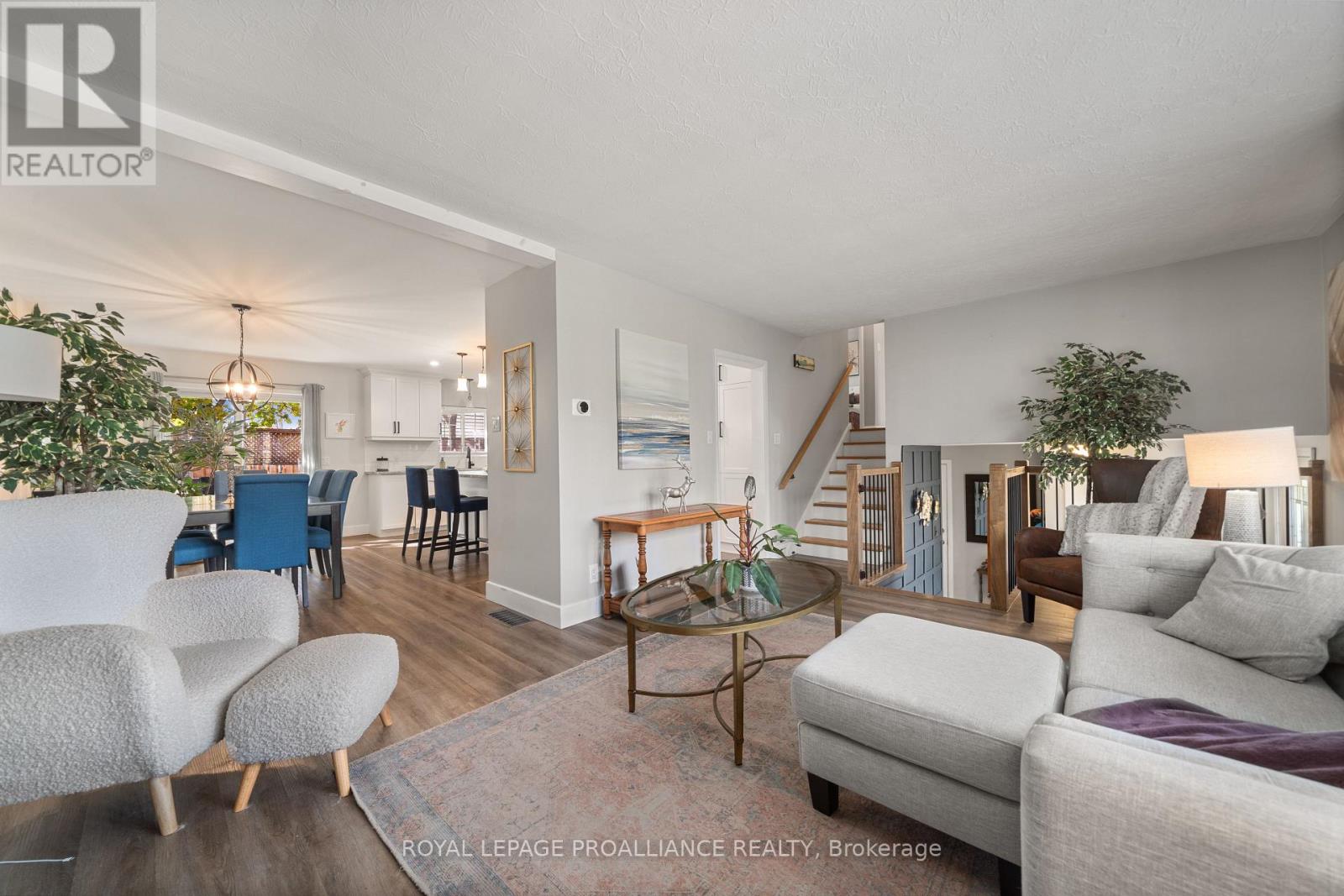 4 Kingsway Court, Belleville, Ontario  K8N 4P1 - Photo 9 - X12598990