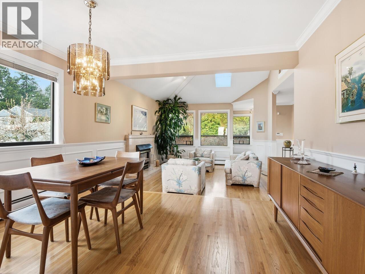 5104 Mckee Street, Burnaby, British Columbia  V5J 2T4 - Photo 11 - R3071865