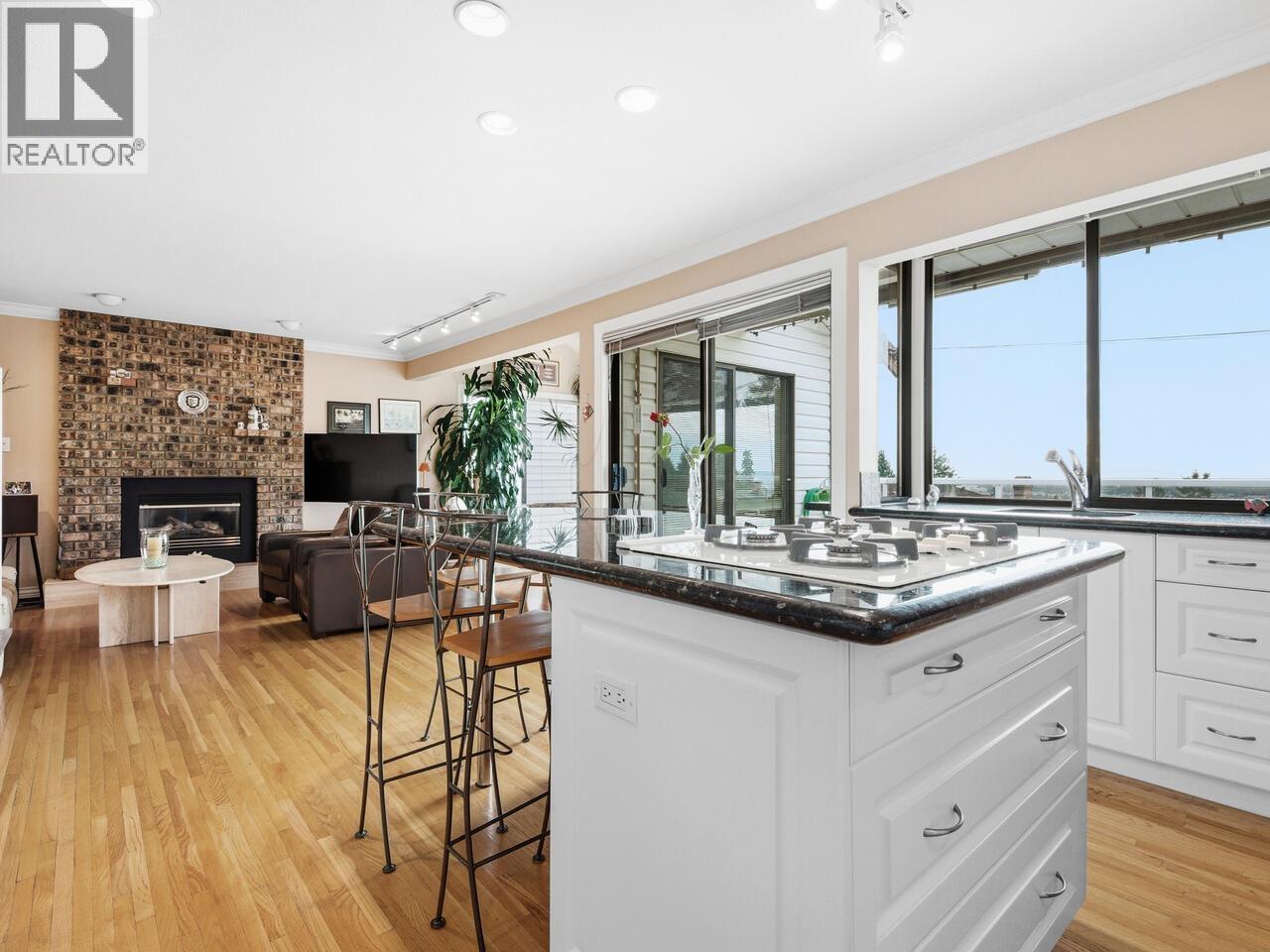 5104 Mckee Street, Burnaby, British Columbia  V5J 2T4 - Photo 15 - R3071865