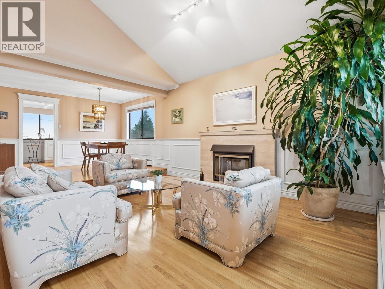 5104 Mckee Street, Burnaby, British Columbia  V5J 2T4 - Photo 7 - R3071865