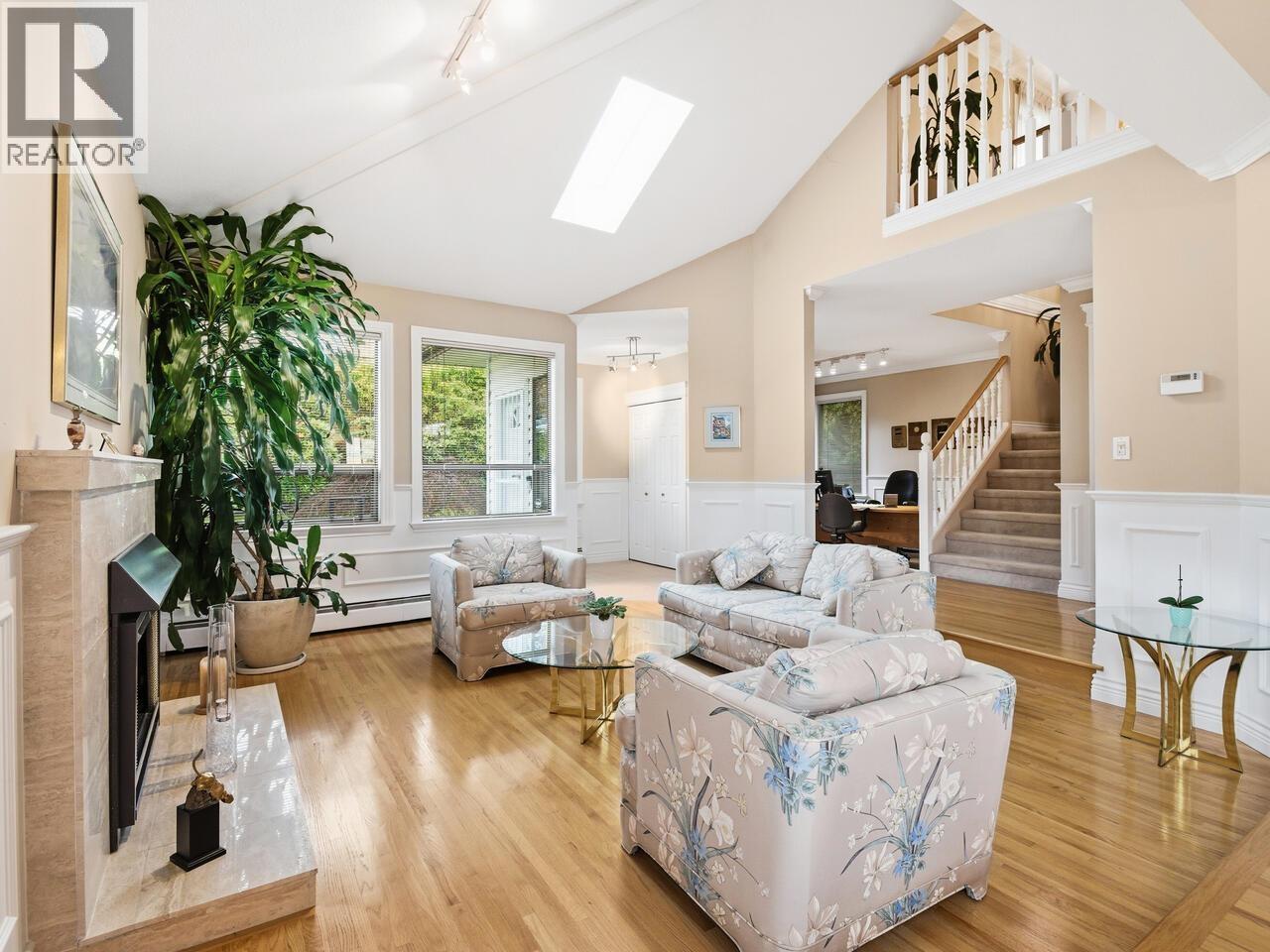 5104 Mckee Street, Burnaby, British Columbia  V5J 2T4 - Photo 9 - R3071865