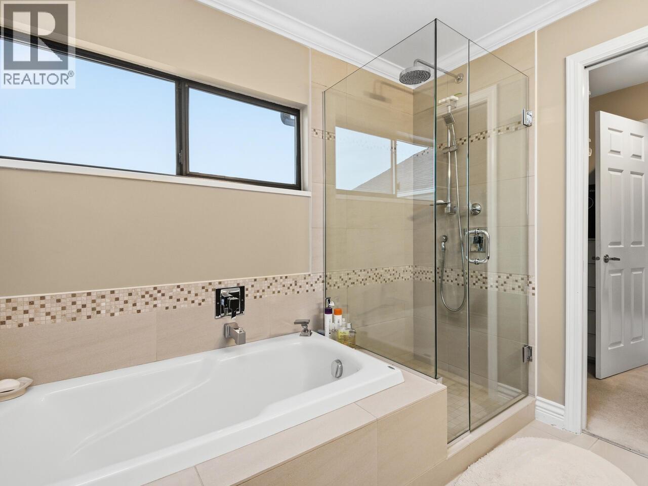 5104 Mckee Street, Burnaby, British Columbia  V5J 2T4 - Photo 25 - R3071865