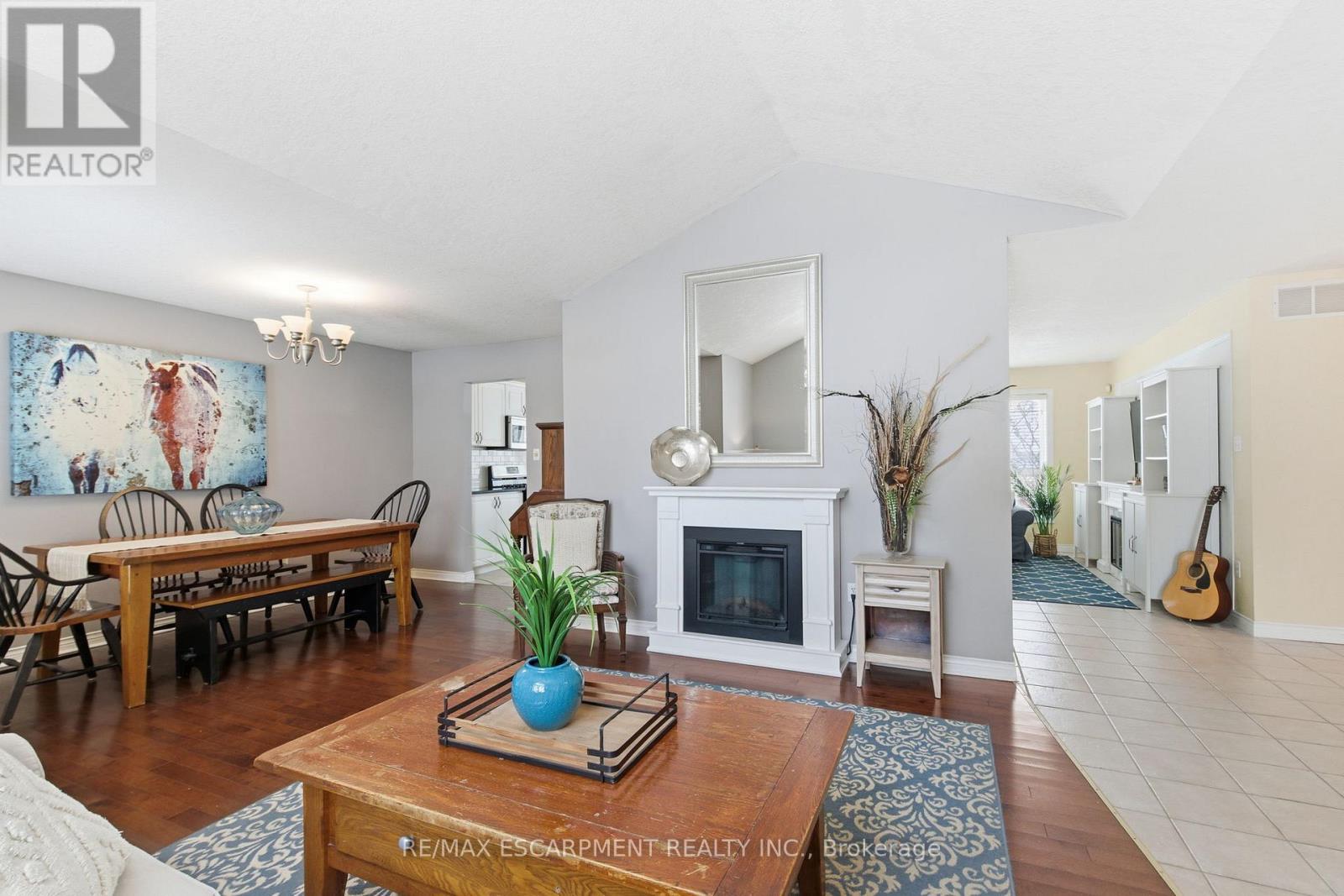 65 Thistlemoor Drive, Haldimand, Ontario  N3W 2K5 - Photo 8 - X12598840