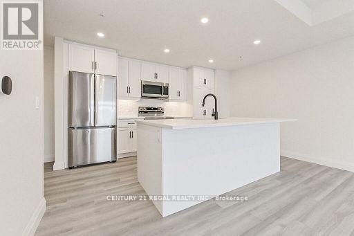 414 - 99b Farley Road, Centre Wellington, Ontario  N1M 0J9 - Photo 3 - X12598844