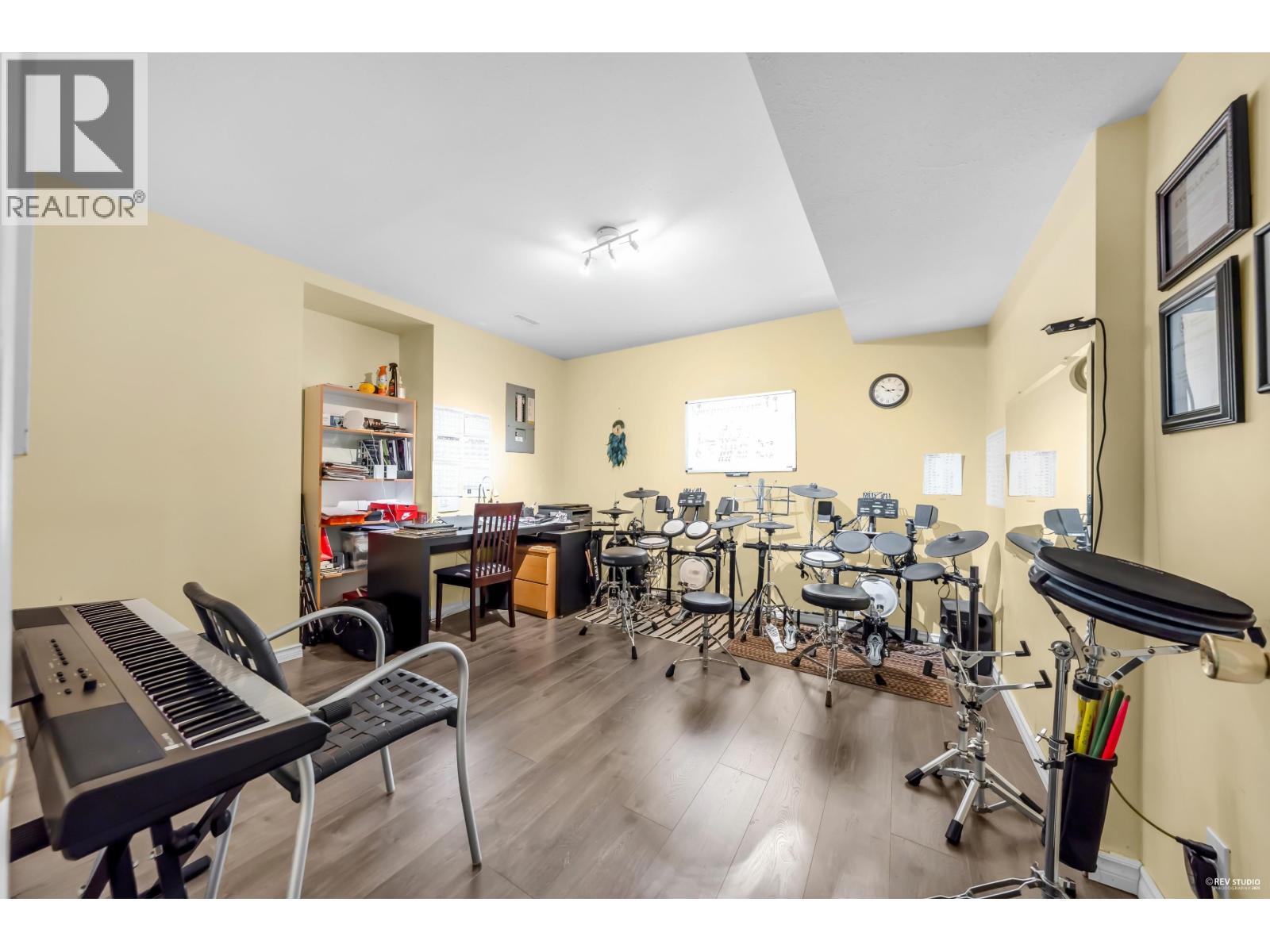 2806 Silverberry Court, Coquitlam, British Columbia  V3E 2S7 - Photo 27 - R3071797