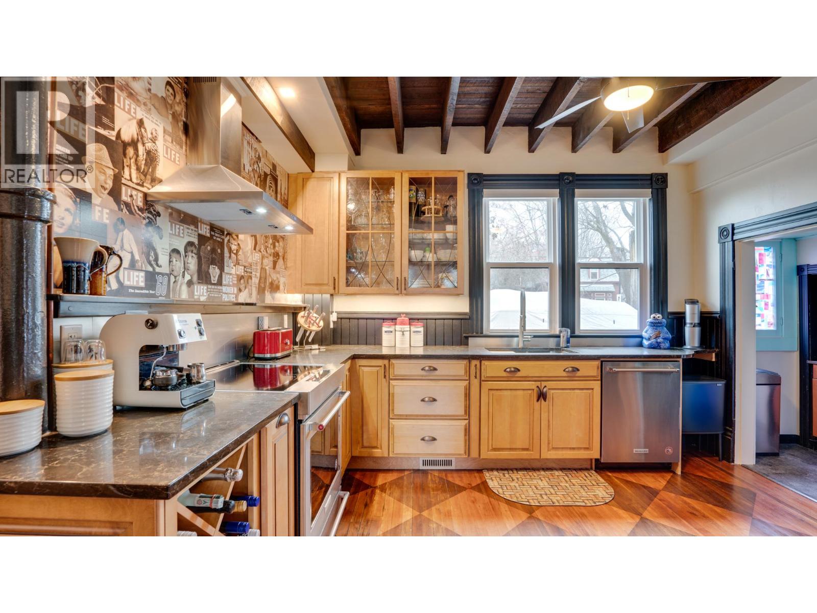 3102 Pleasant Valley Road, Vernon, British Columbia  V1T 4L3 - Photo 11 - 10370368